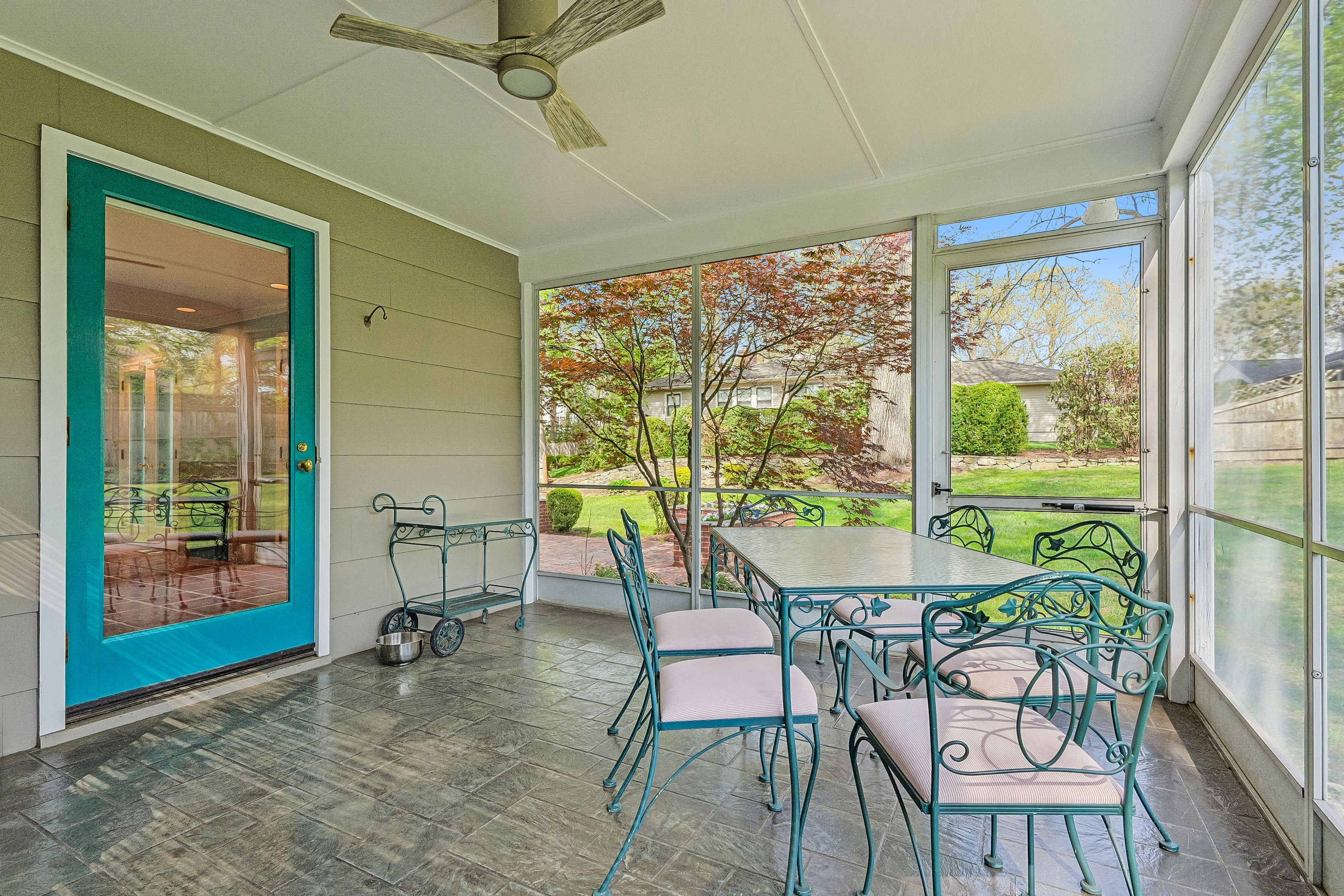 84 Pine Grove Avenue 