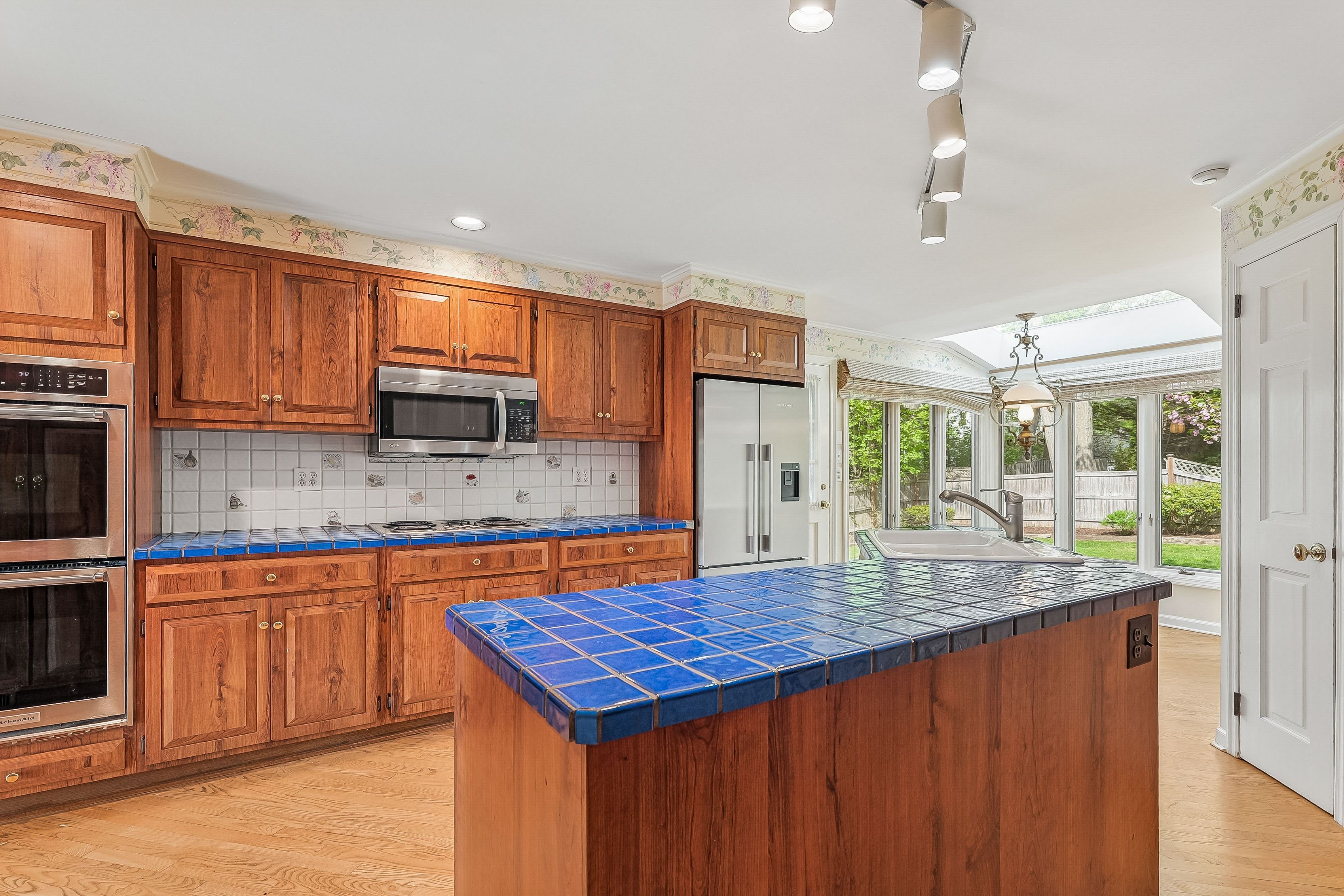 84 Pine Grove Avenue 