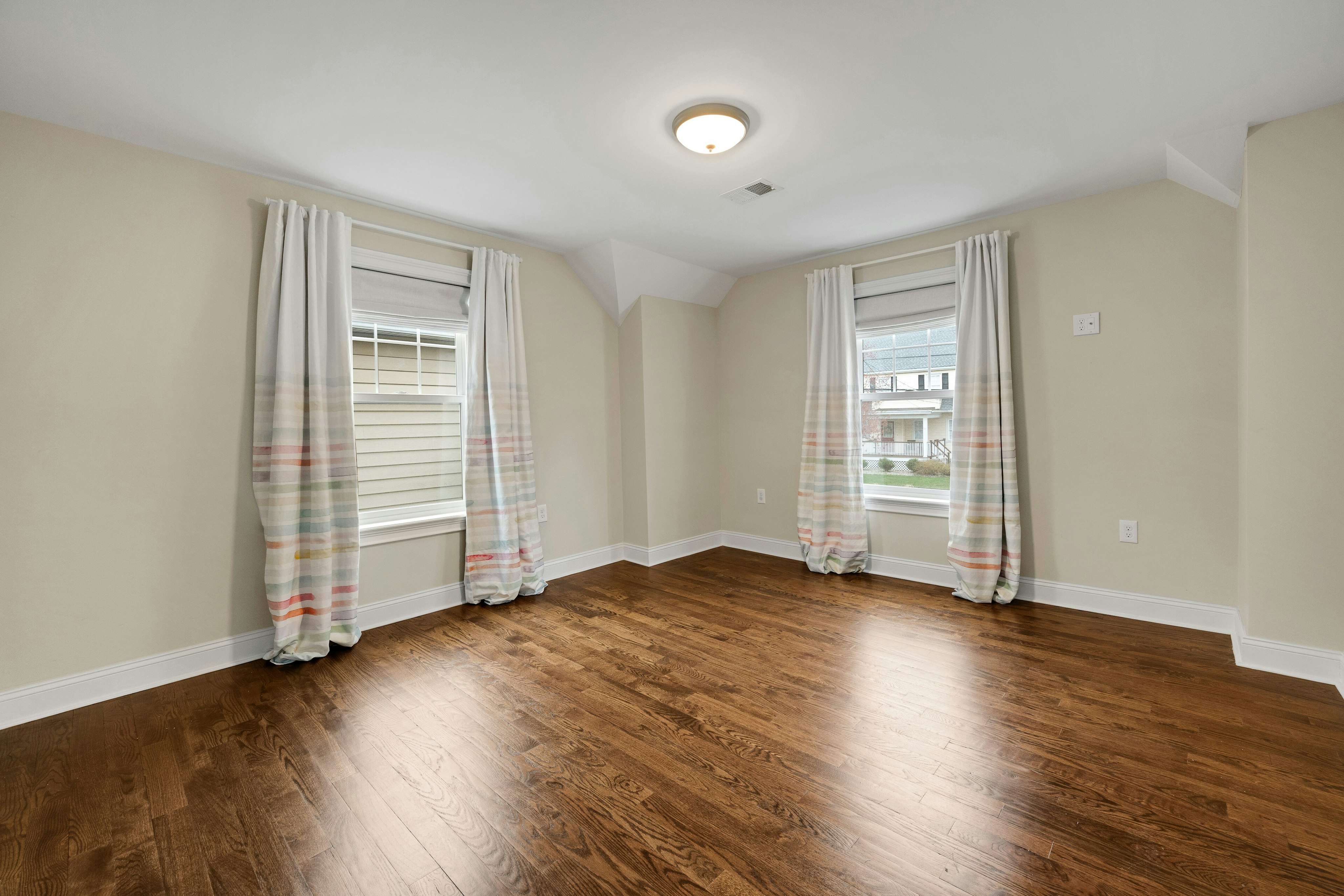 20 North Summit Avenue 