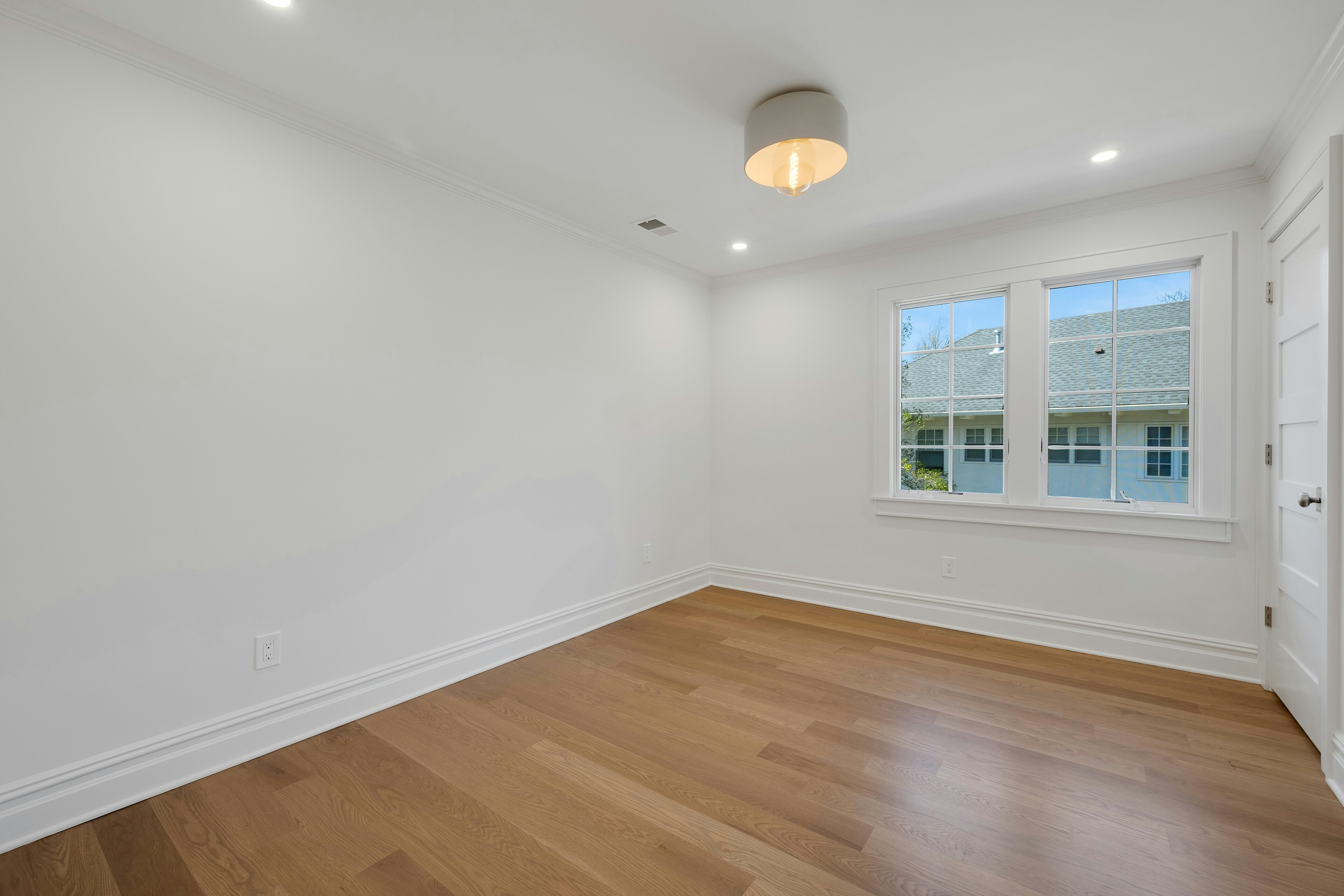 76 Woodland Avenue 