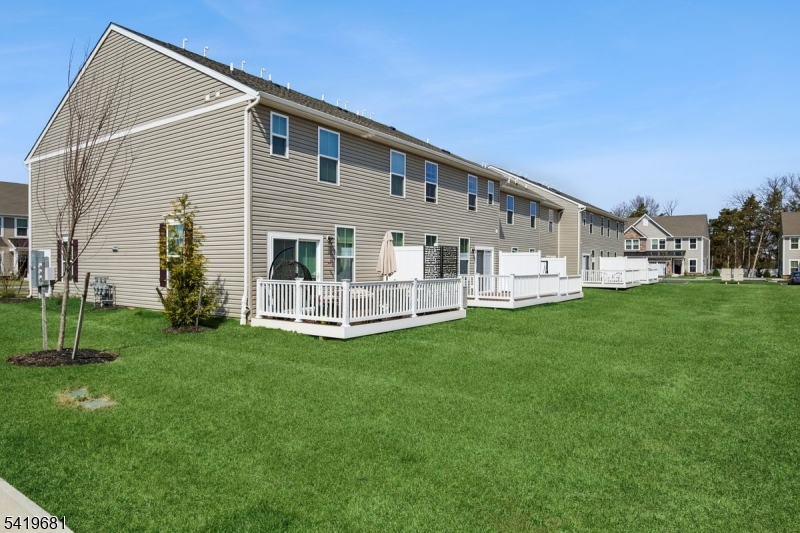 49 Owen Ct
