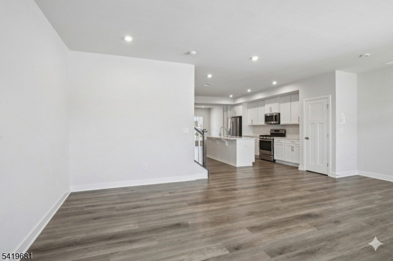 49 Owen Ct