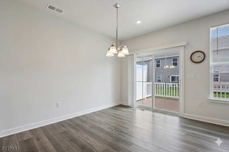 49 Owen Ct