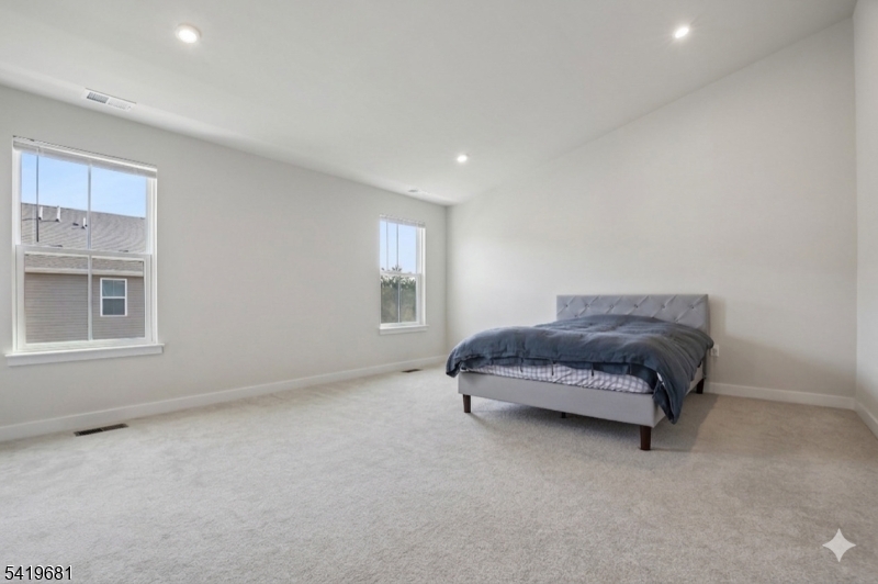 49 Owen Ct