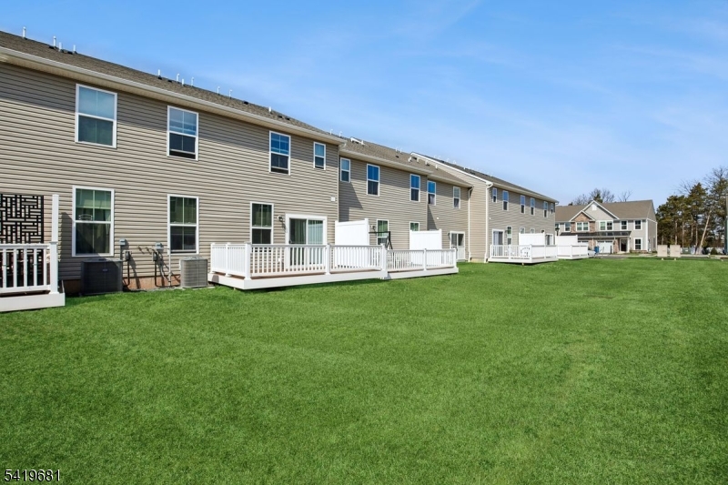 49 Owen Ct
