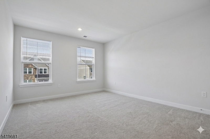 49 Owen Ct