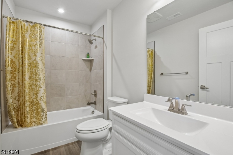 49 Owen Ct