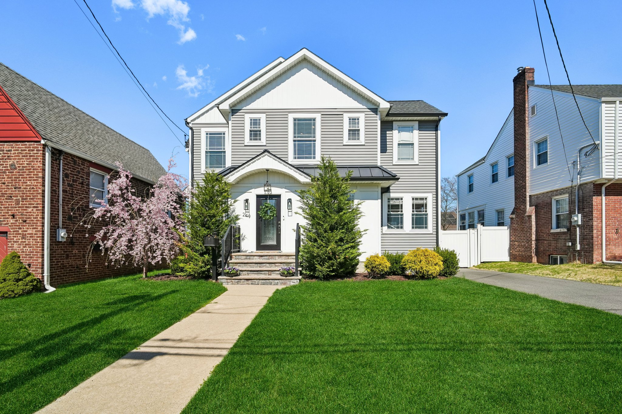 249 Ottawa Avenue 