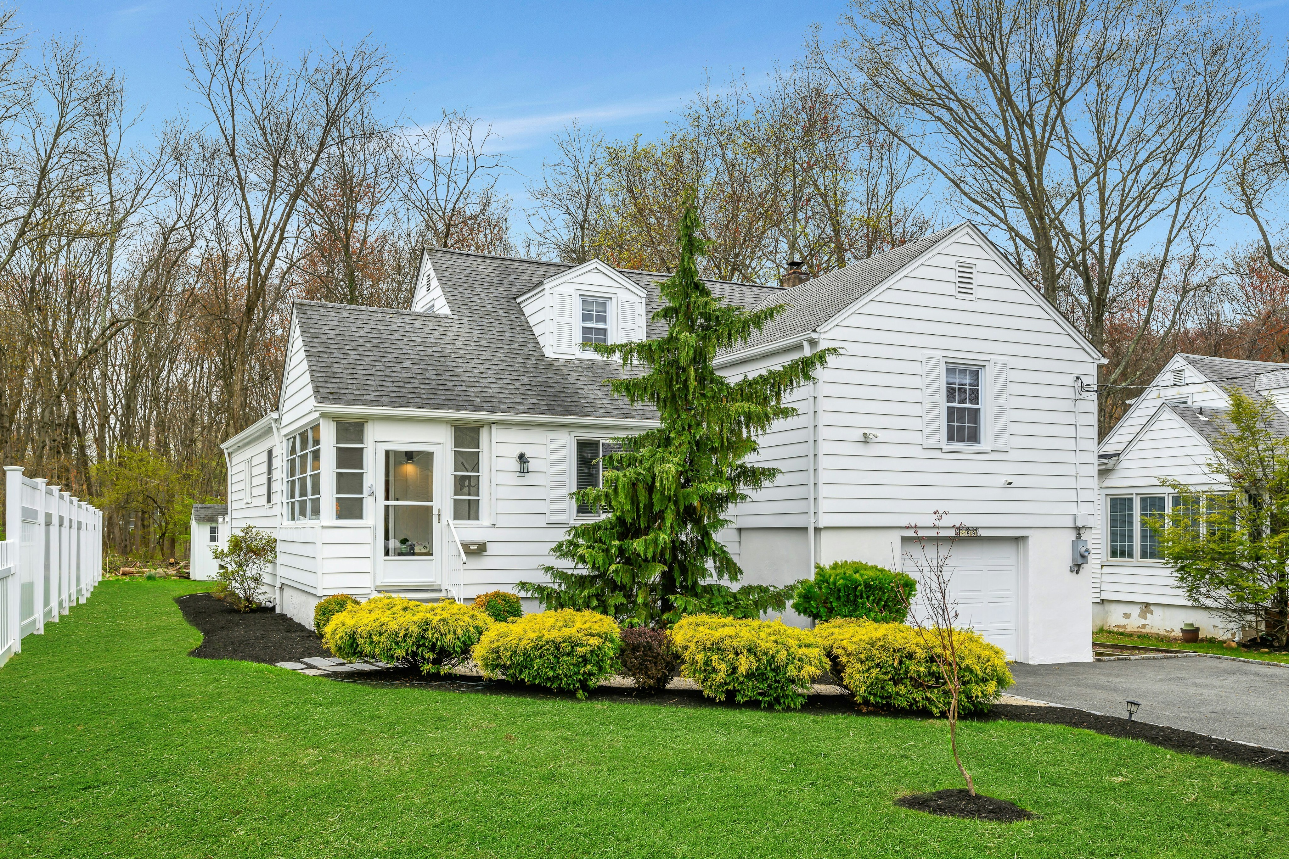 99 Beechwood Road 