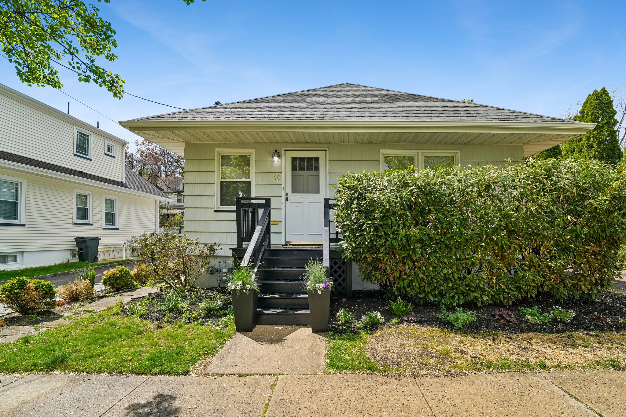 10 Sunnyside Place 