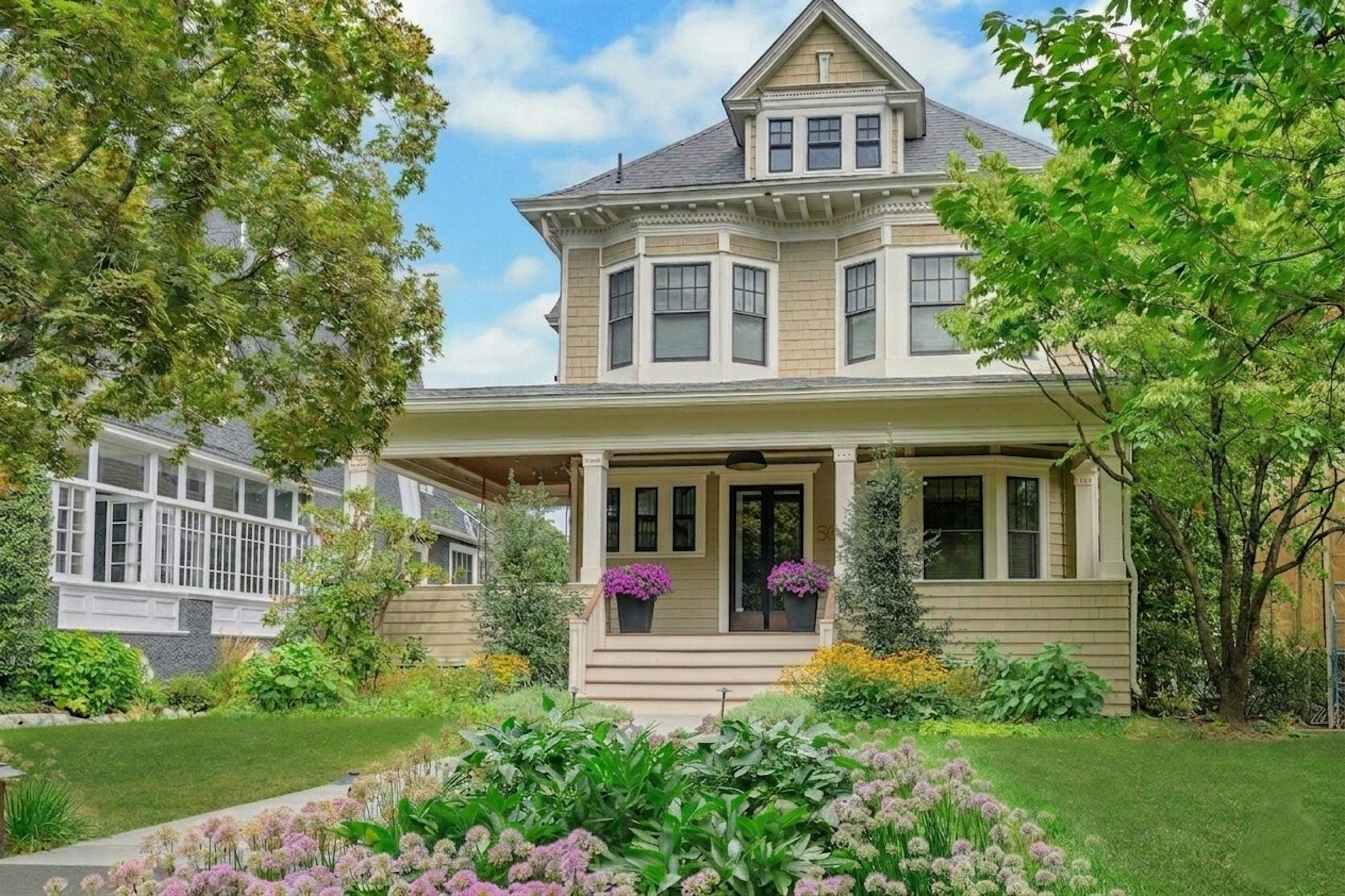 59 Hobart Avenue 