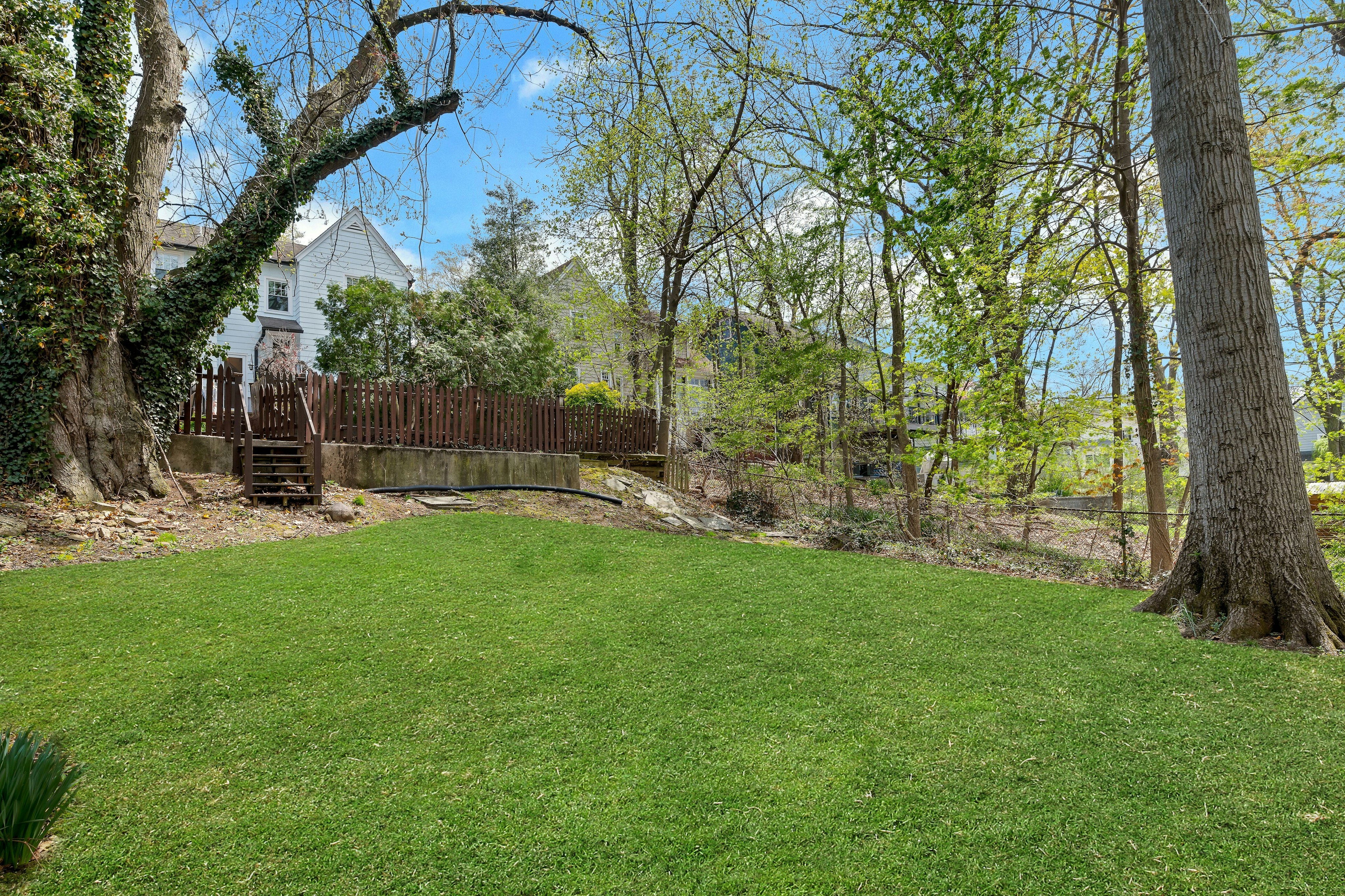7 Alden Place 