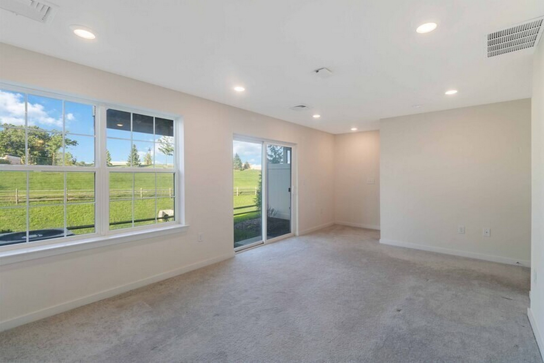 28 Colgate Drive #905 