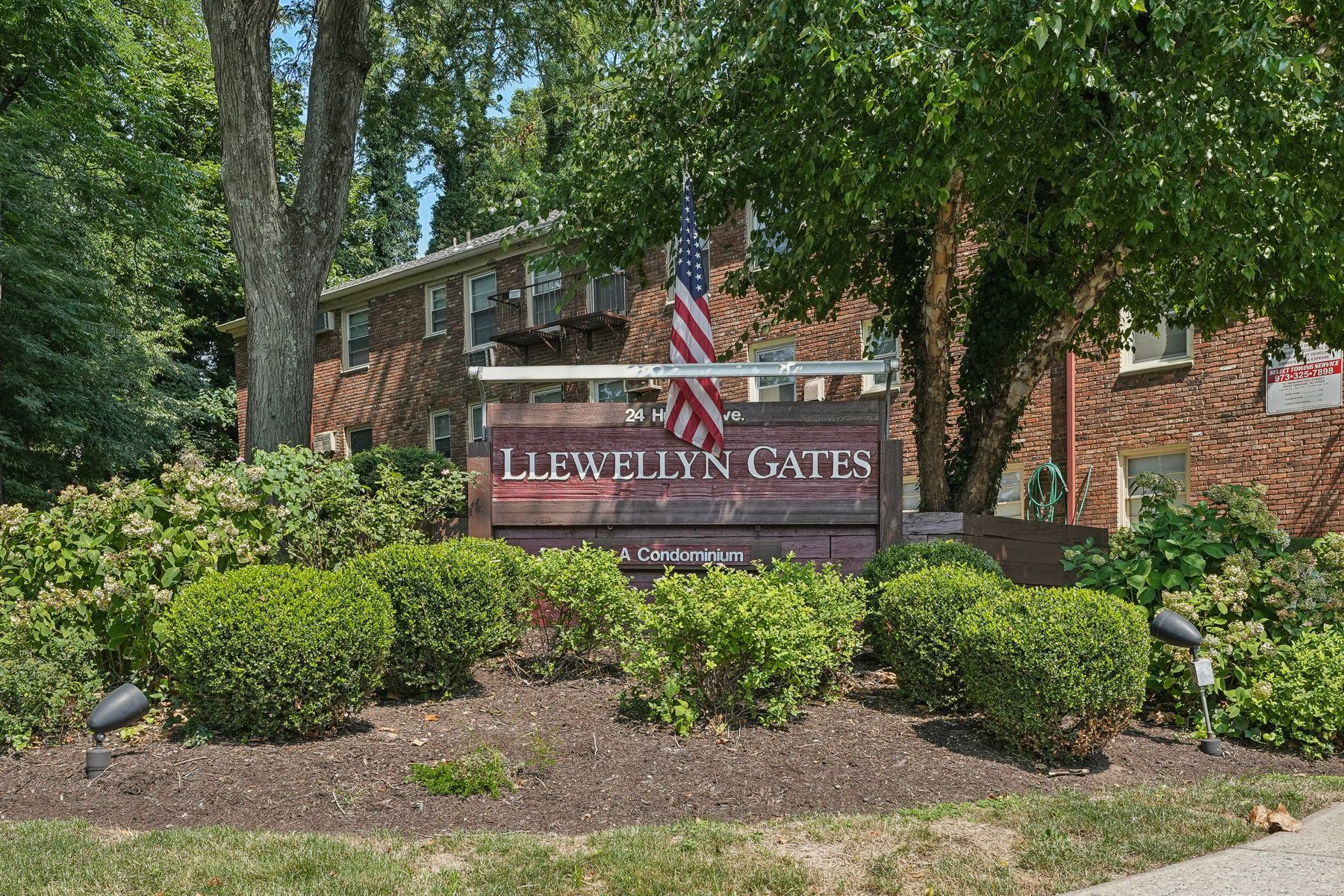 24 Hutton Avenue Unit 38