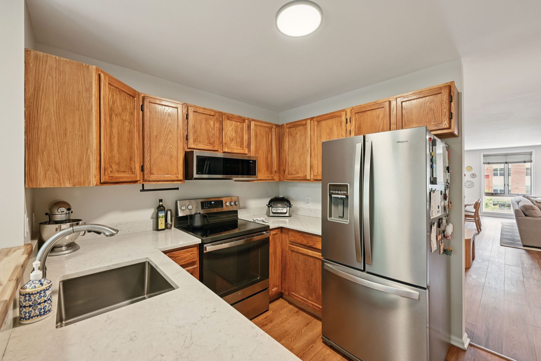 50 Pine Street #206