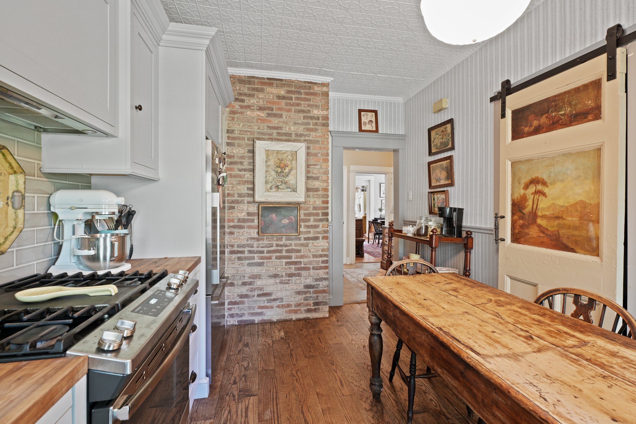 194 Hillside Avenue 