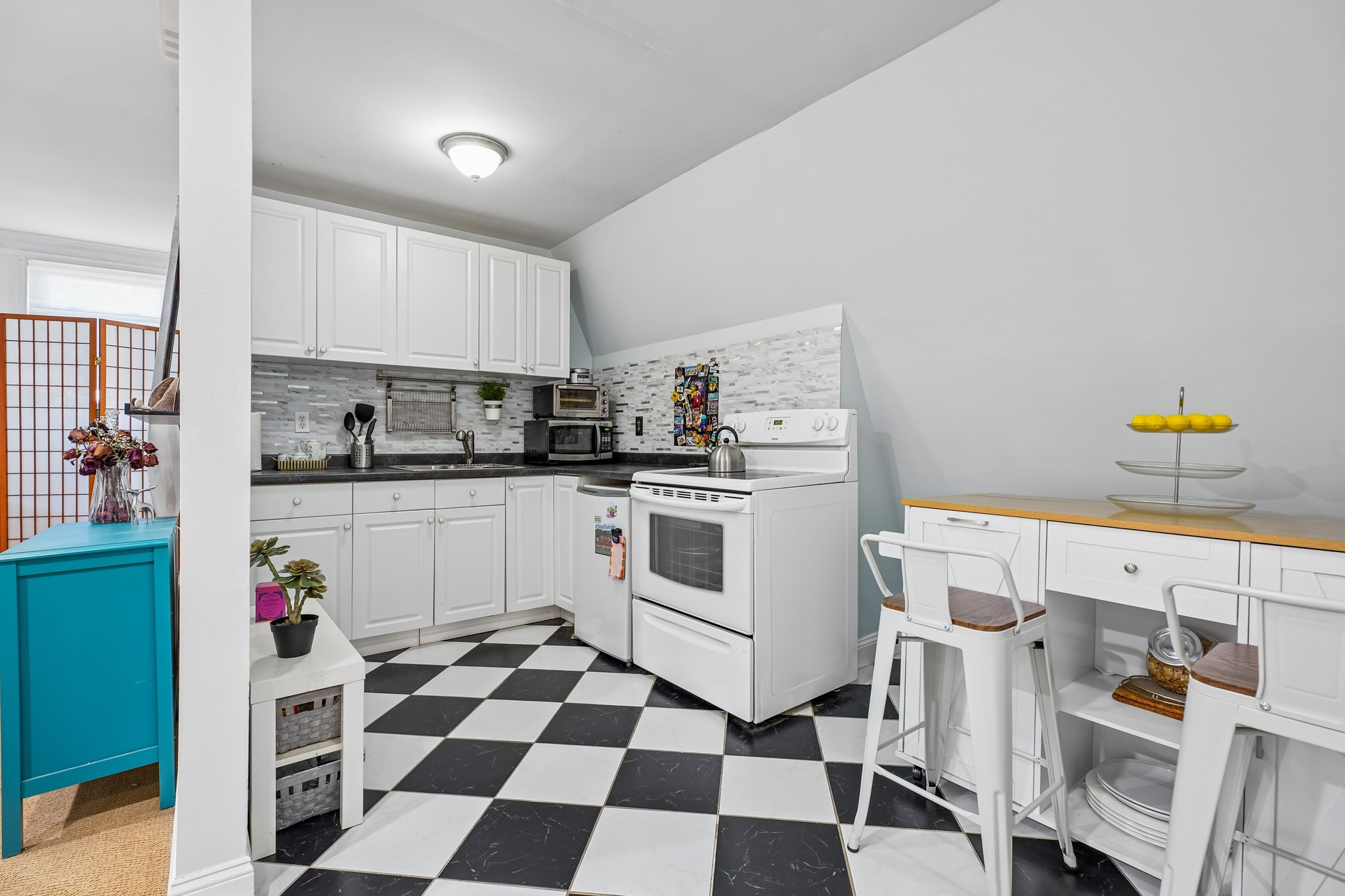194 Hillside Avenue 