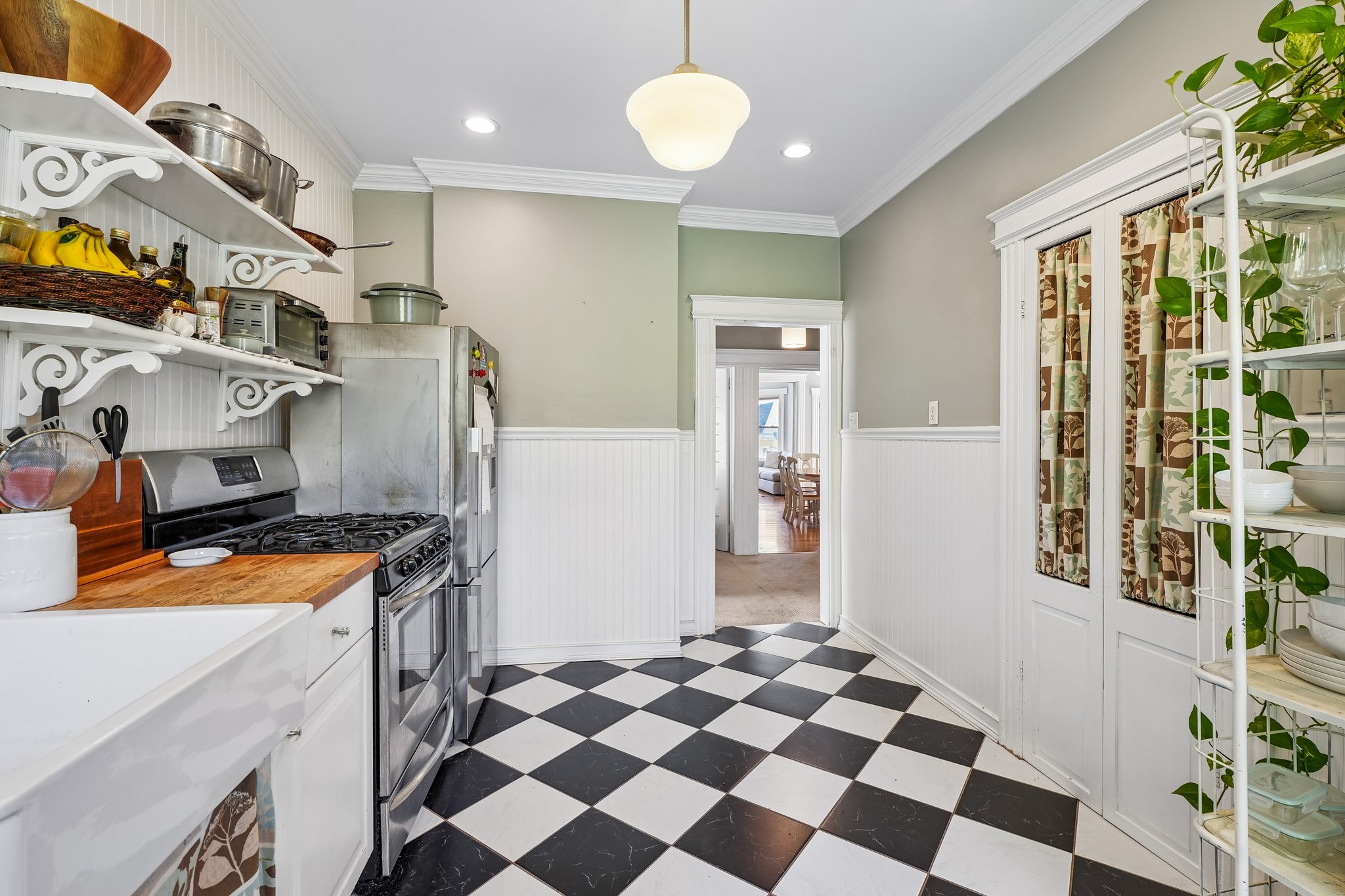 194 Hillside Avenue 