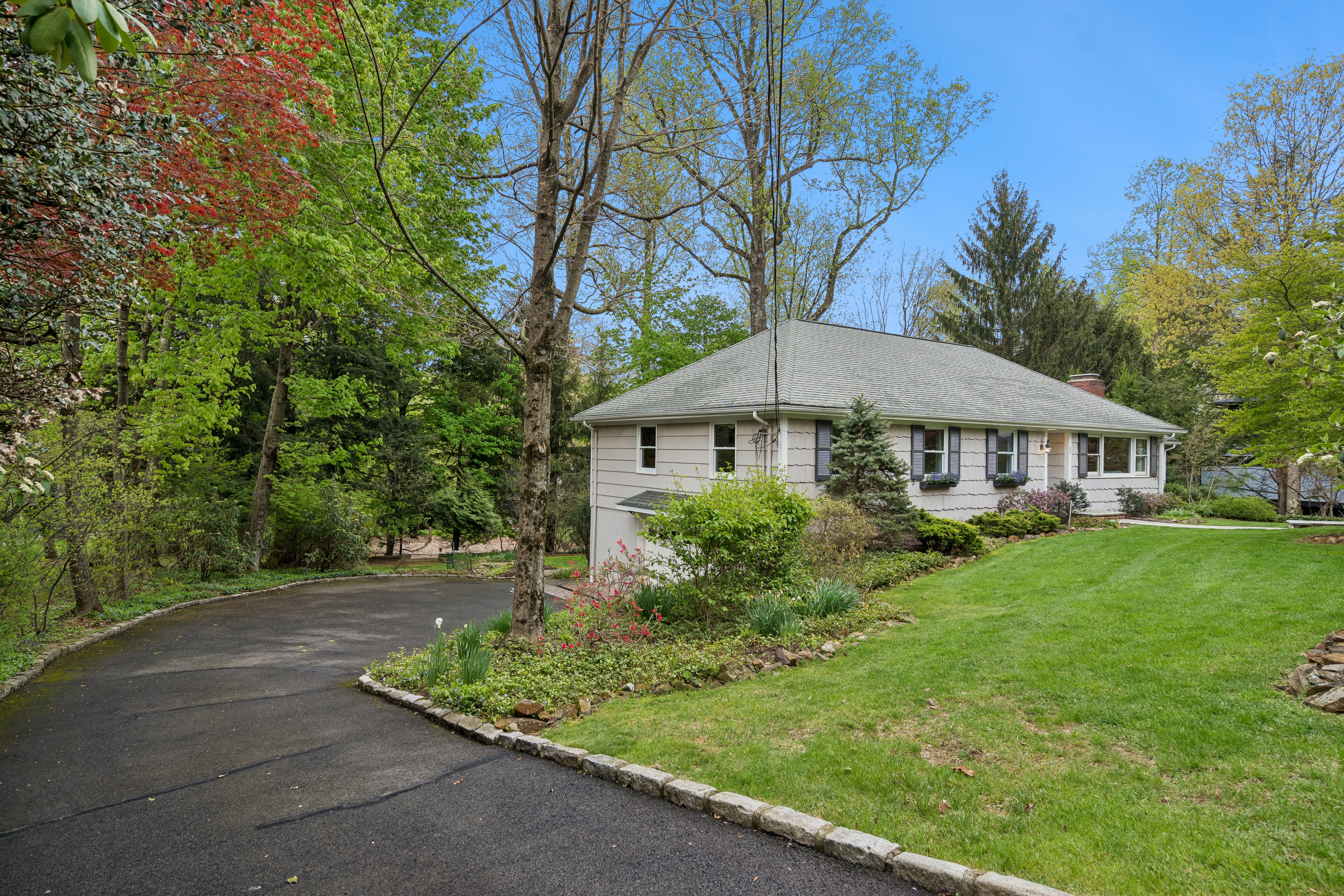 27 Hillside Terrace 