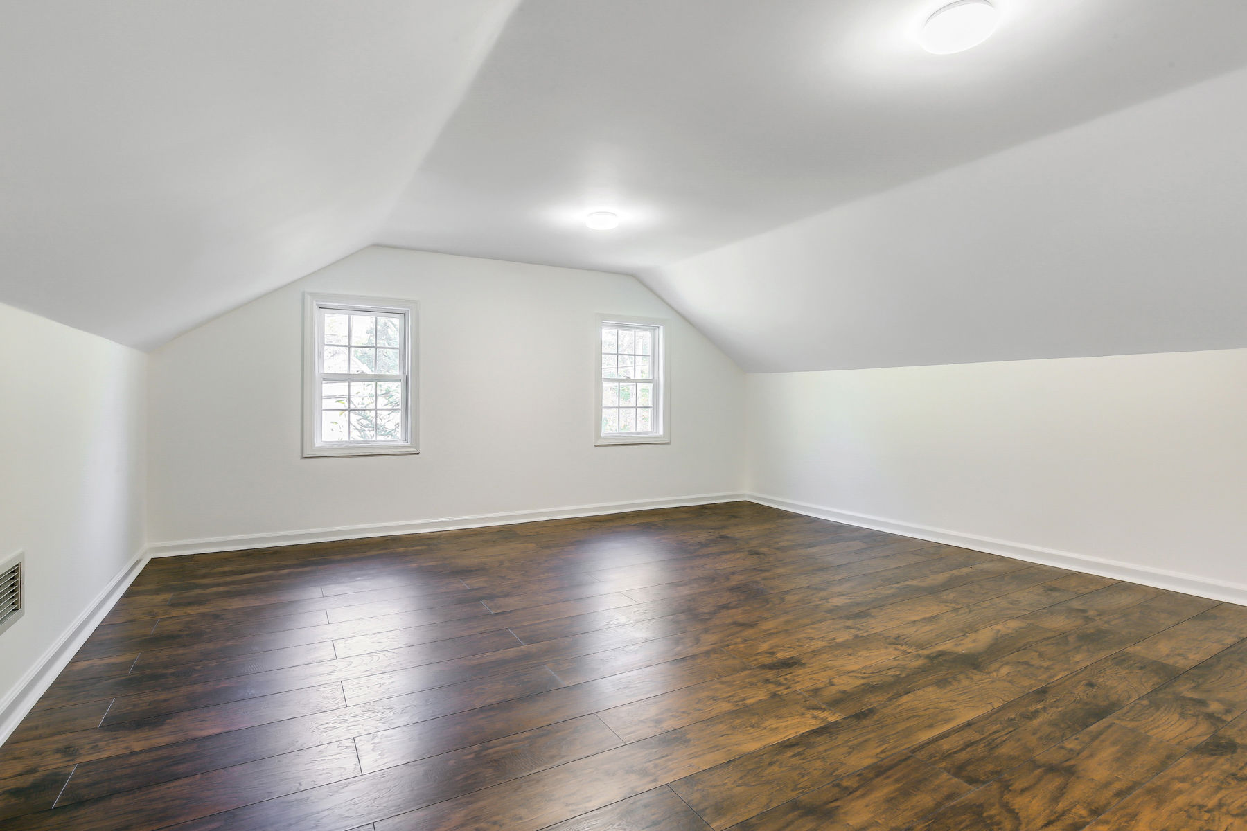 1008 Mary Allen Lane 