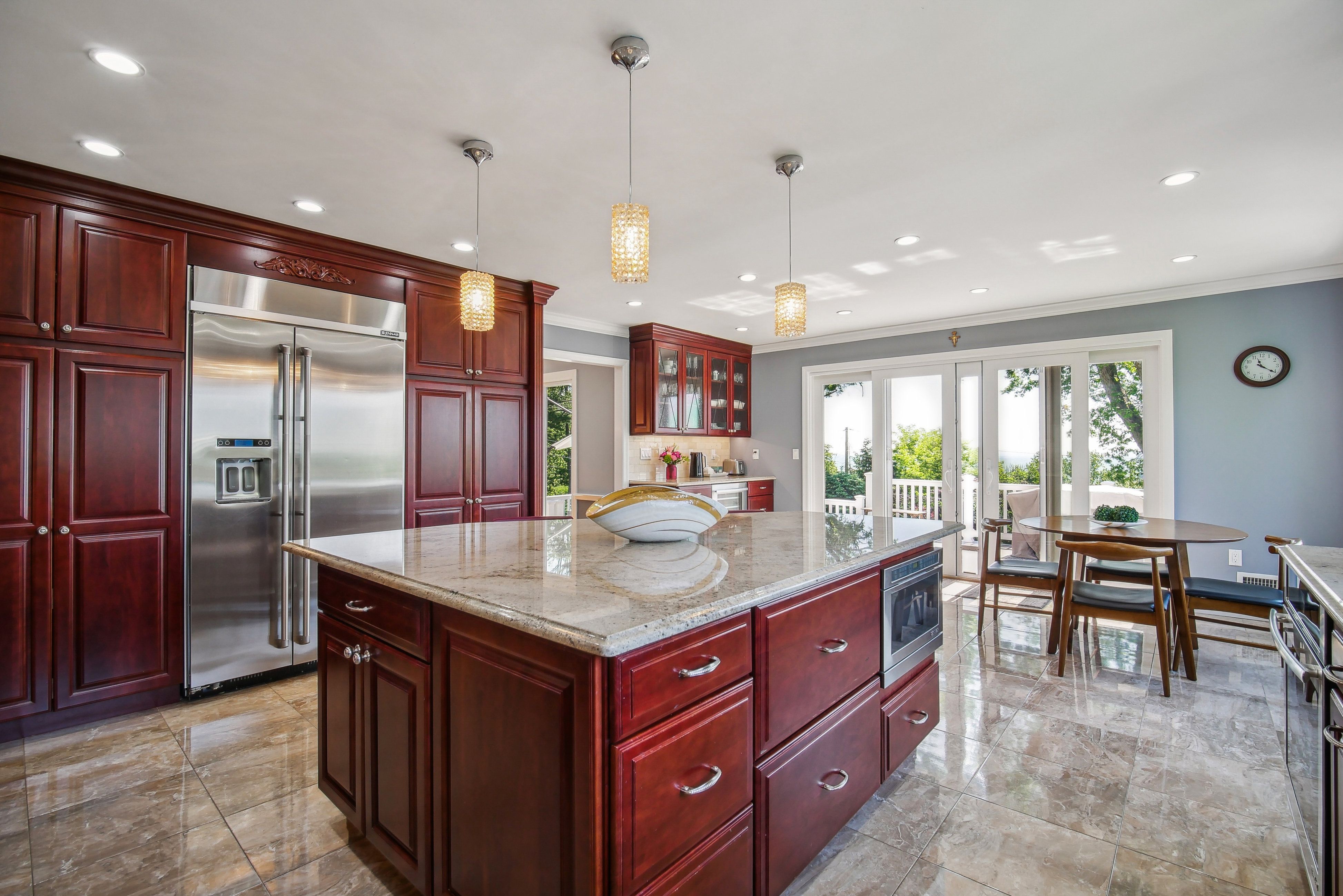 1008 Mary Allen Lane 