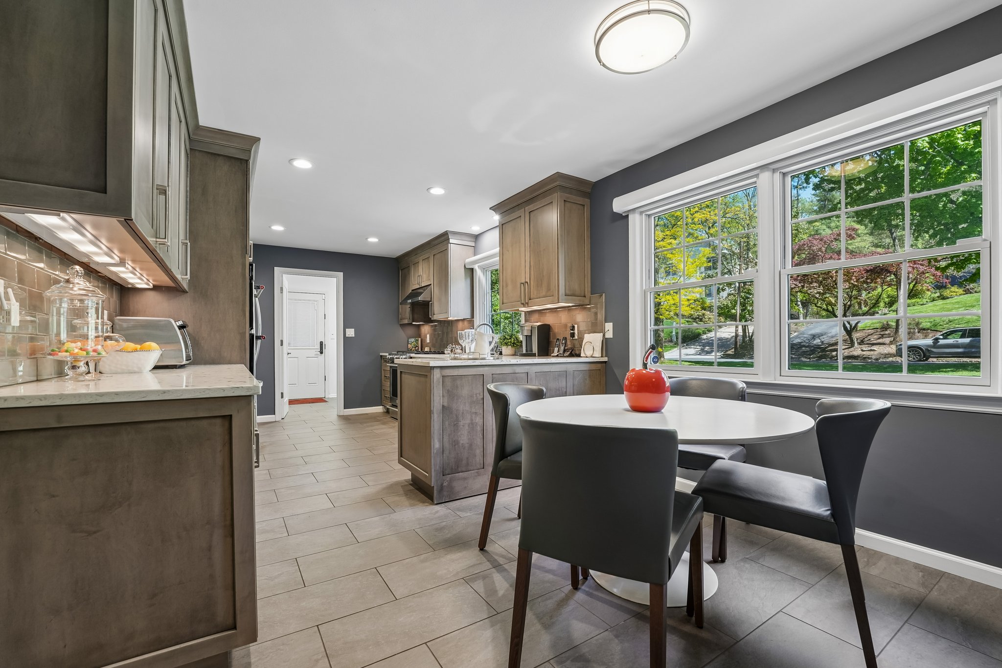 89 Westview Road 