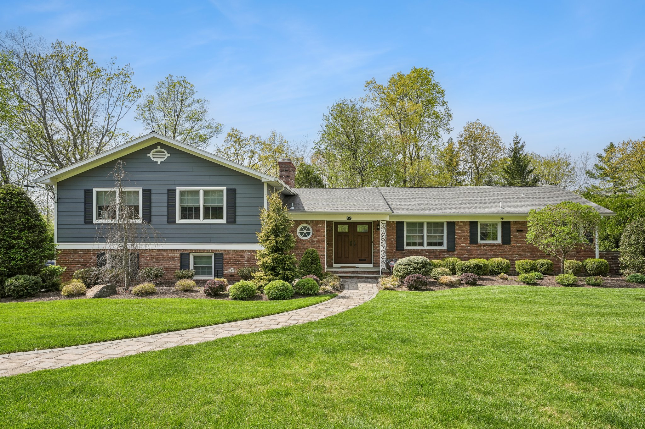 89 Westview Road 