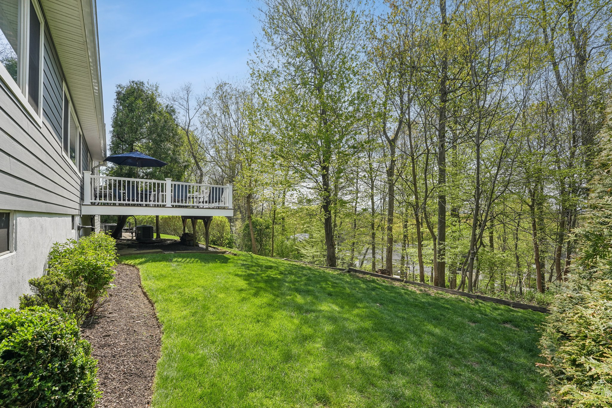 89 Westview Road 