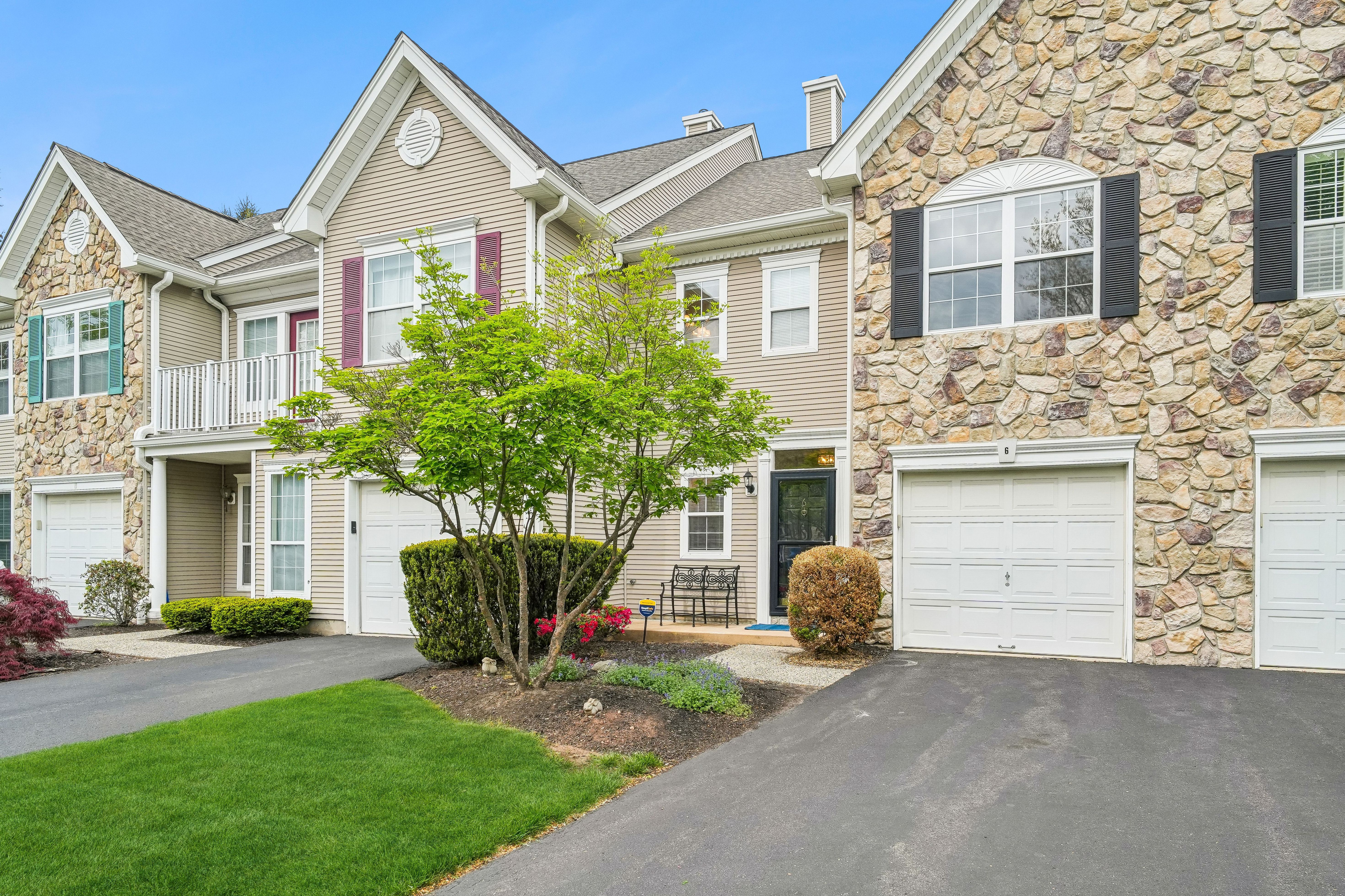 6 Dorchester Drive 