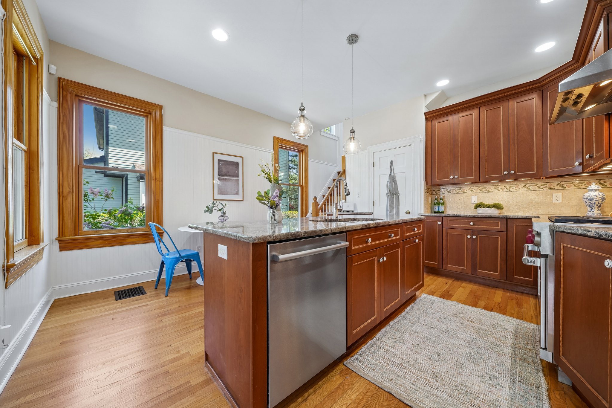 215 Inwood Avenue 