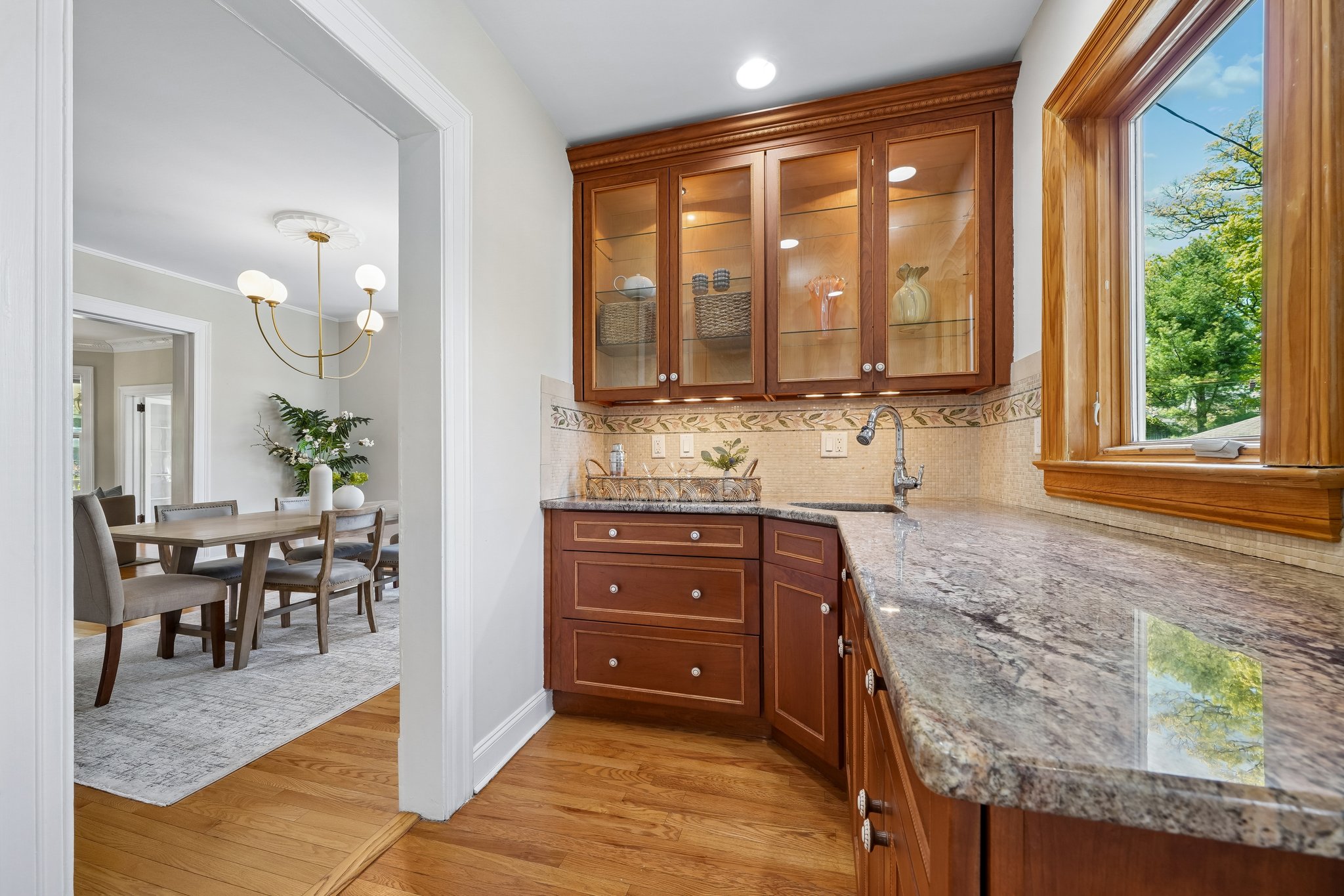 215 Inwood Avenue 