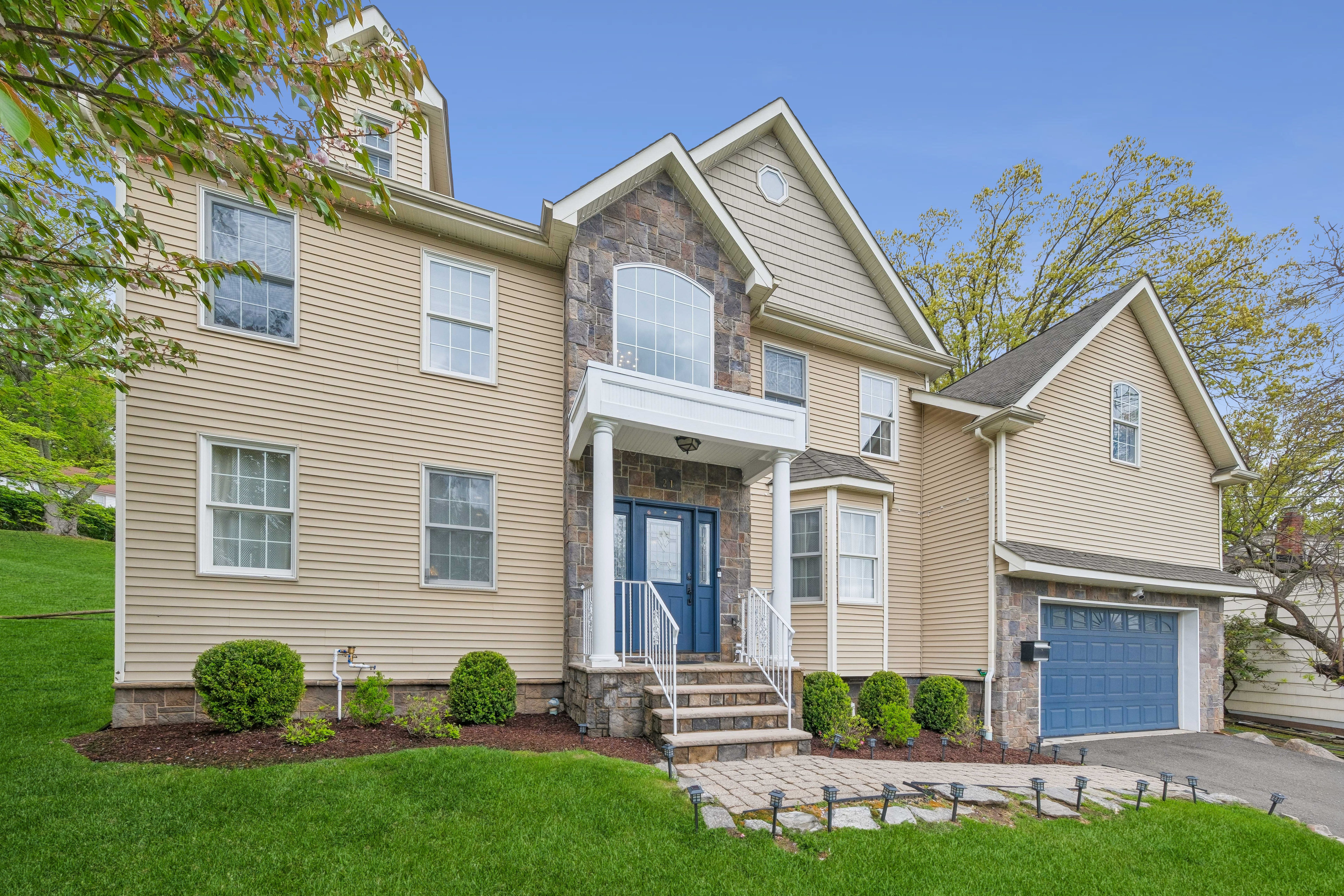 21 Winding Way 