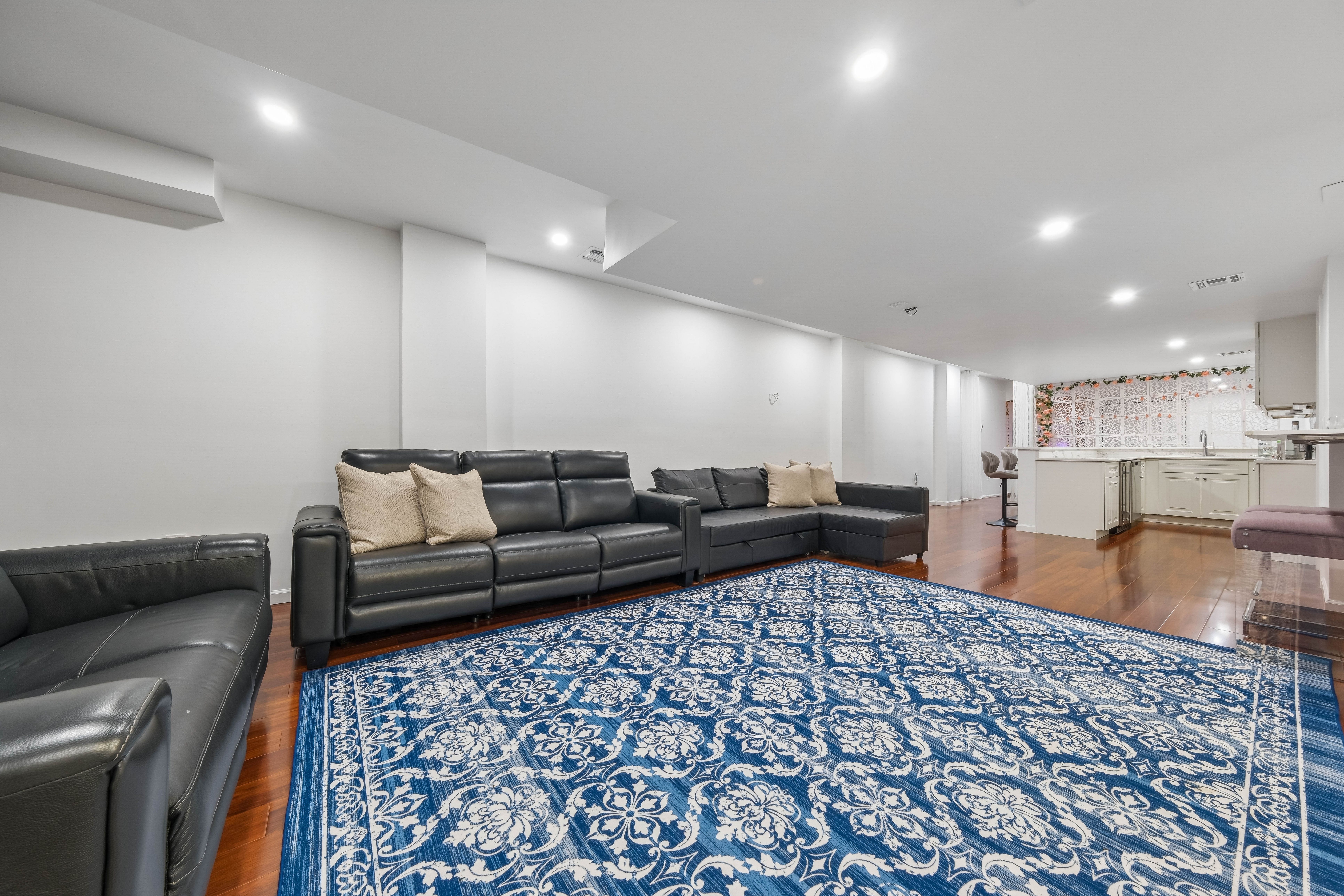 21 Winding Way 