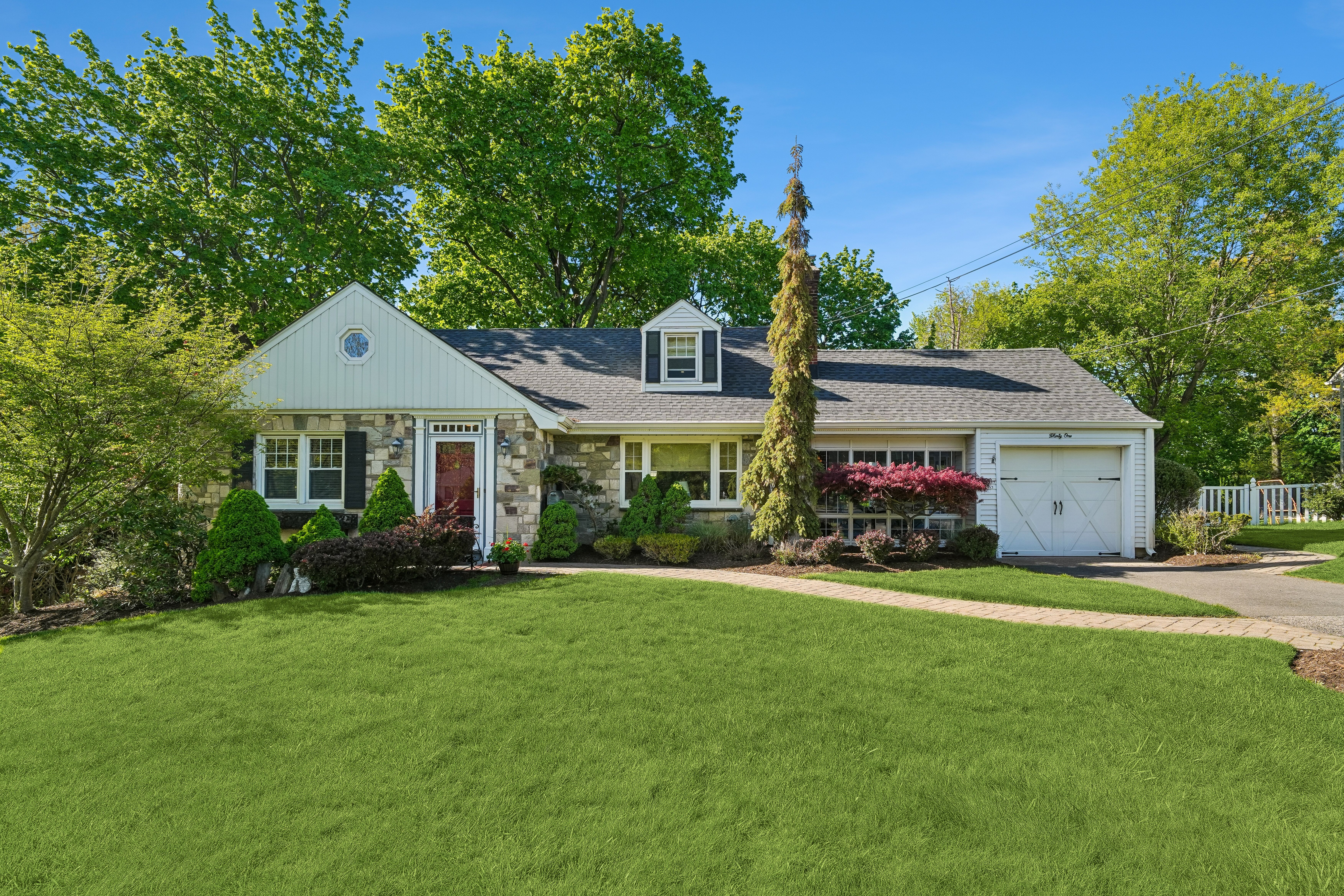 31 Jacobus Avenue 