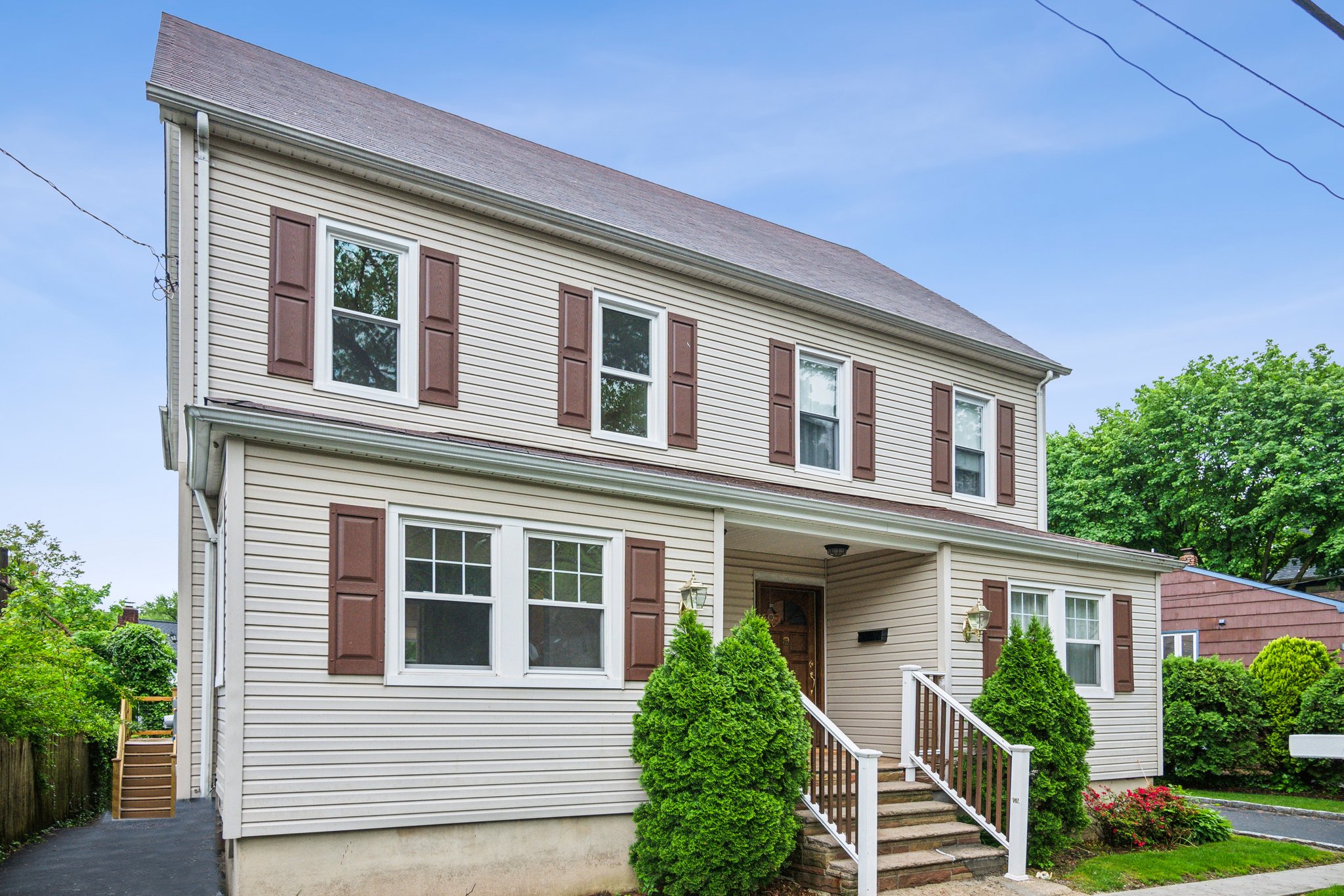 6 Hughes Place 
