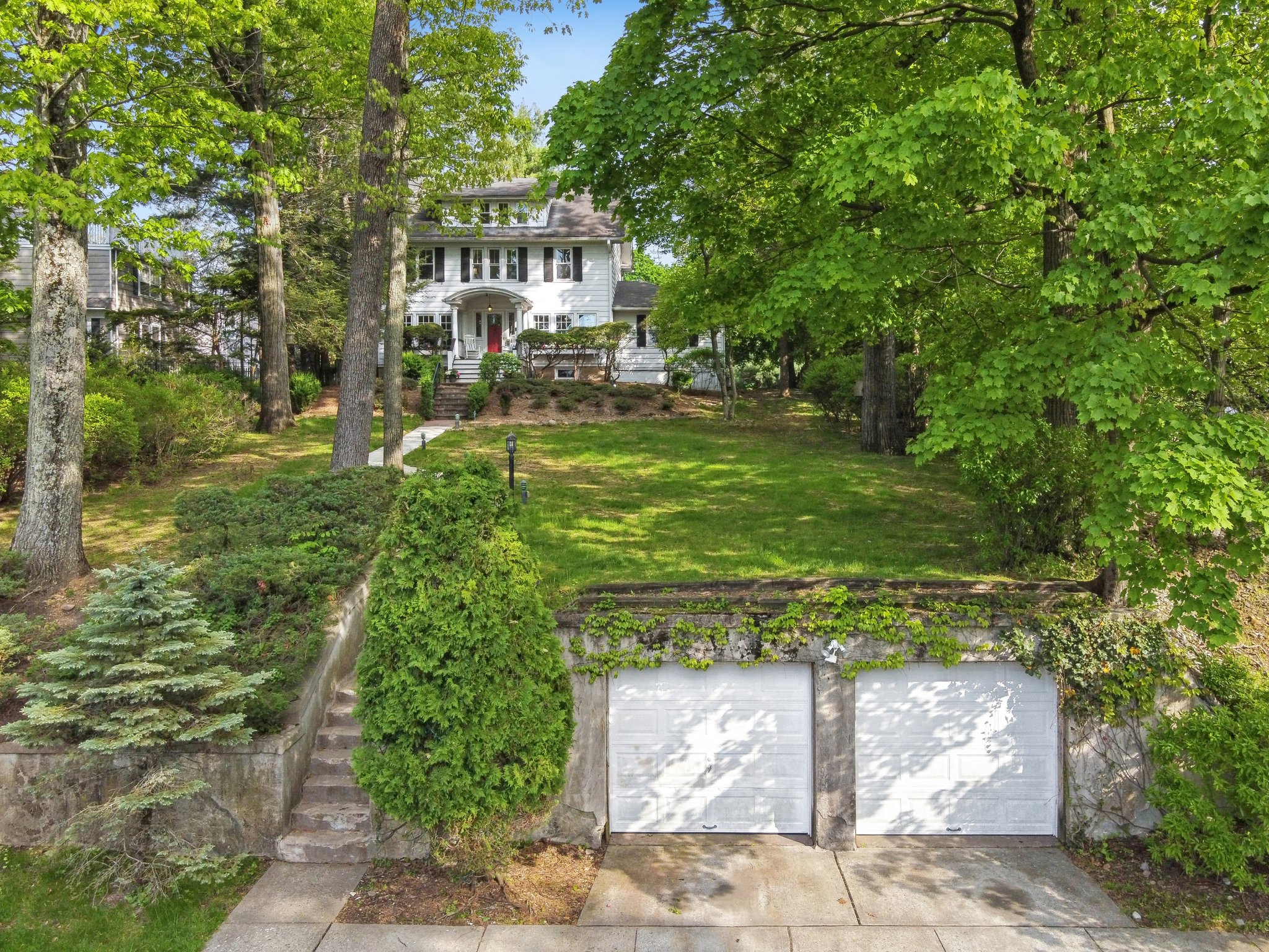 82 Arlington Avenue 
