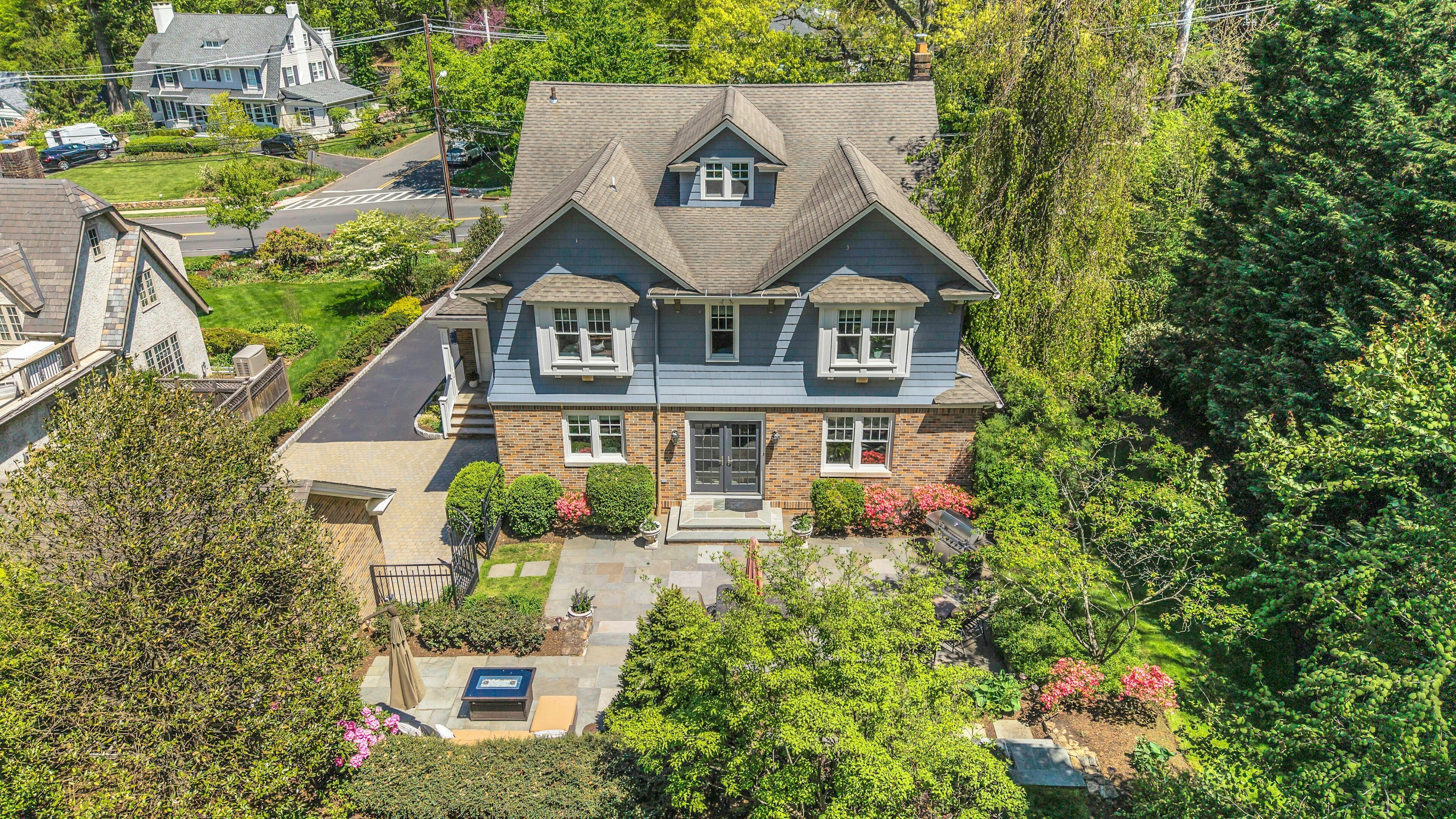 230 Summit Avenue 