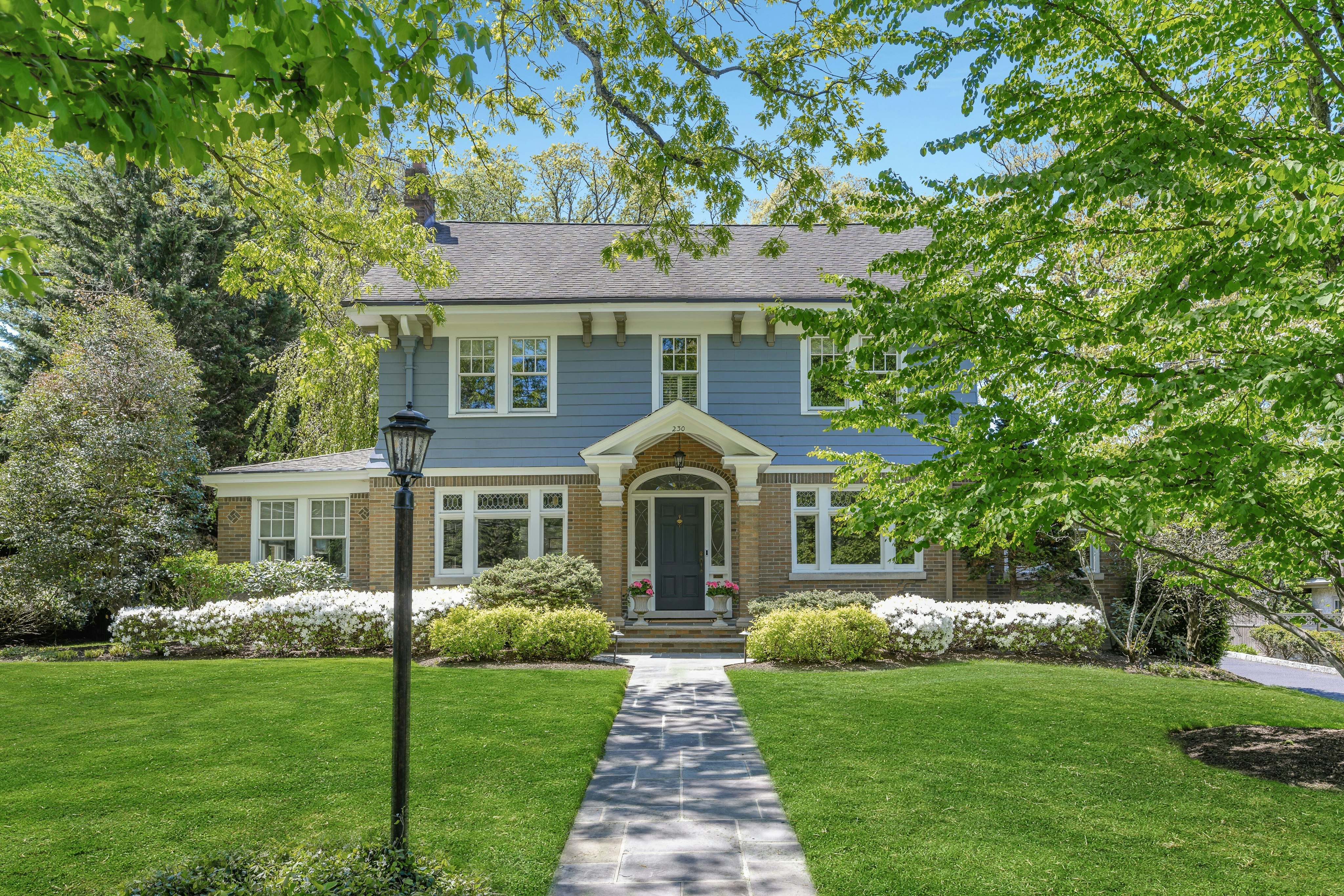 230 Summit Avenue 