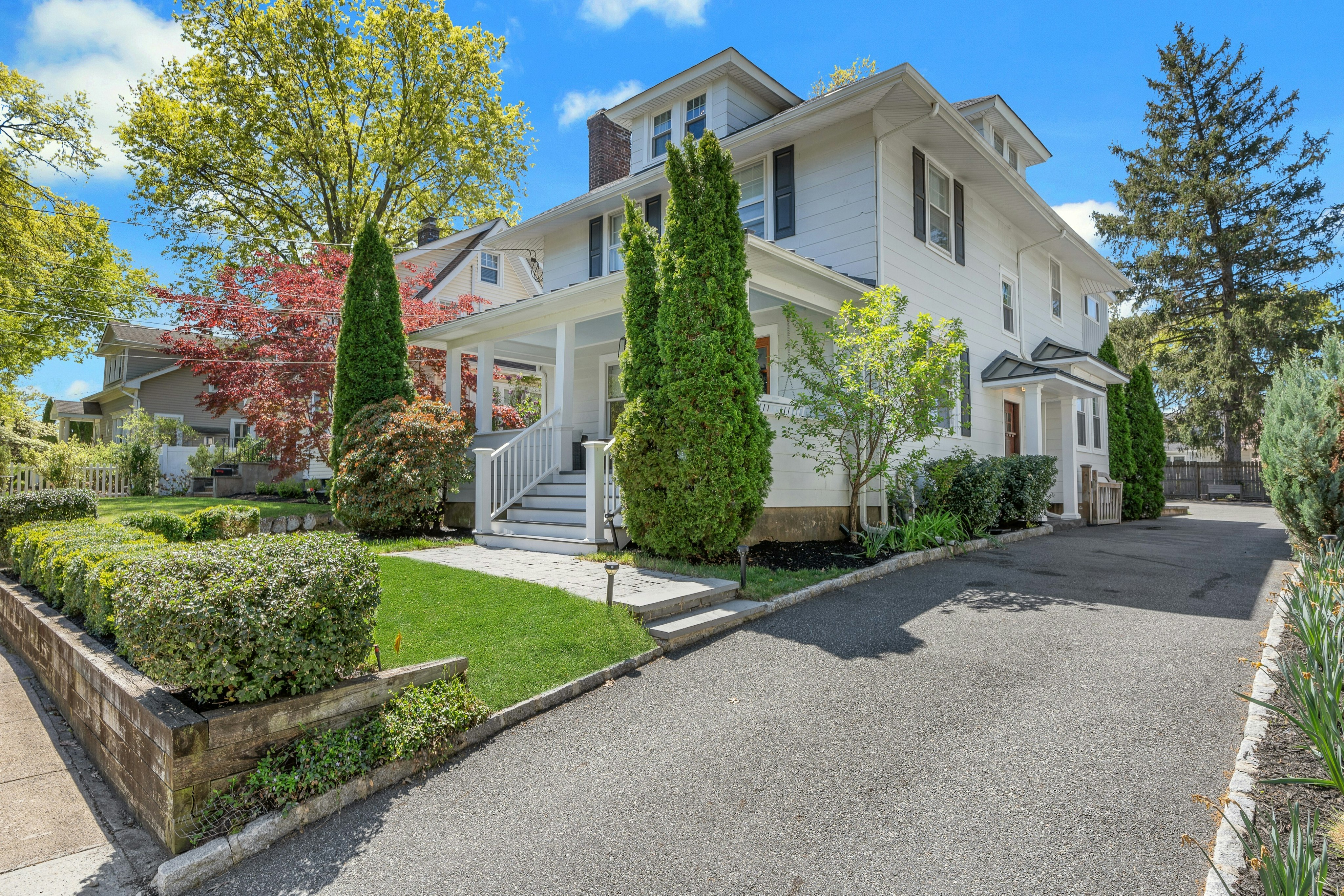 11 Lewis Avenue 