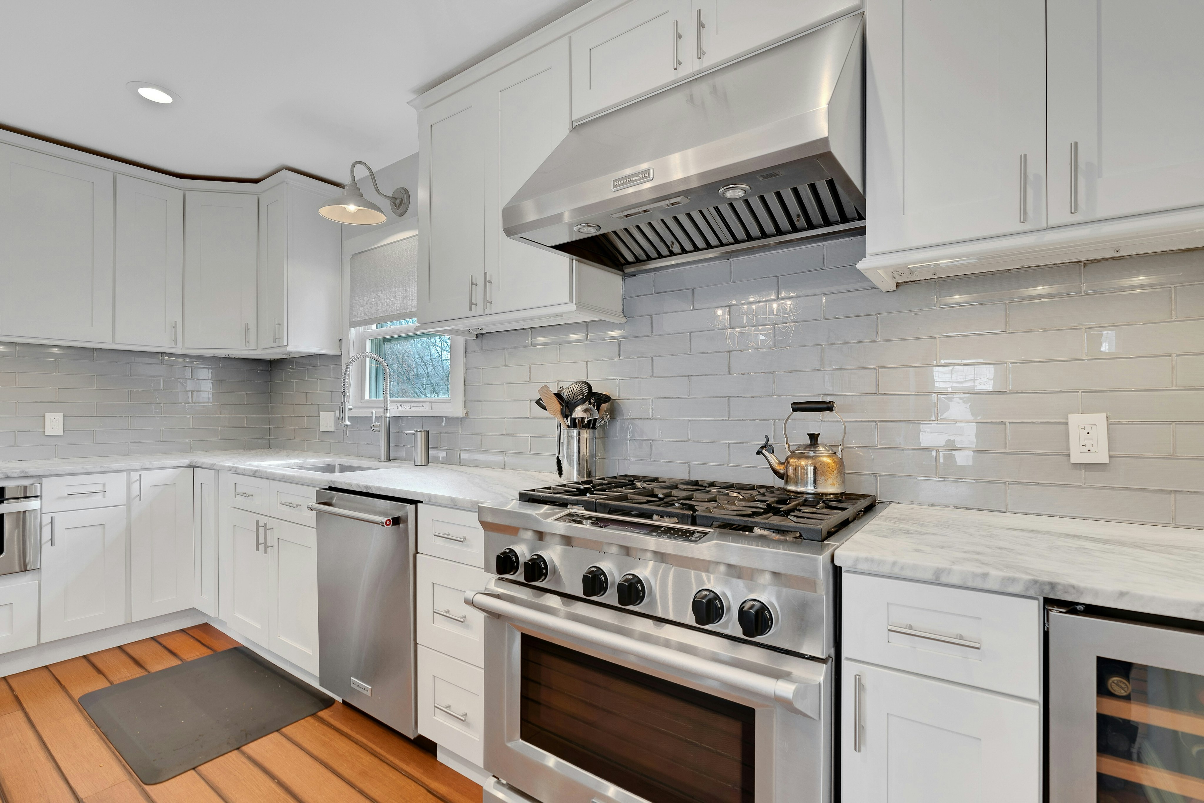 11 Lewis Avenue 