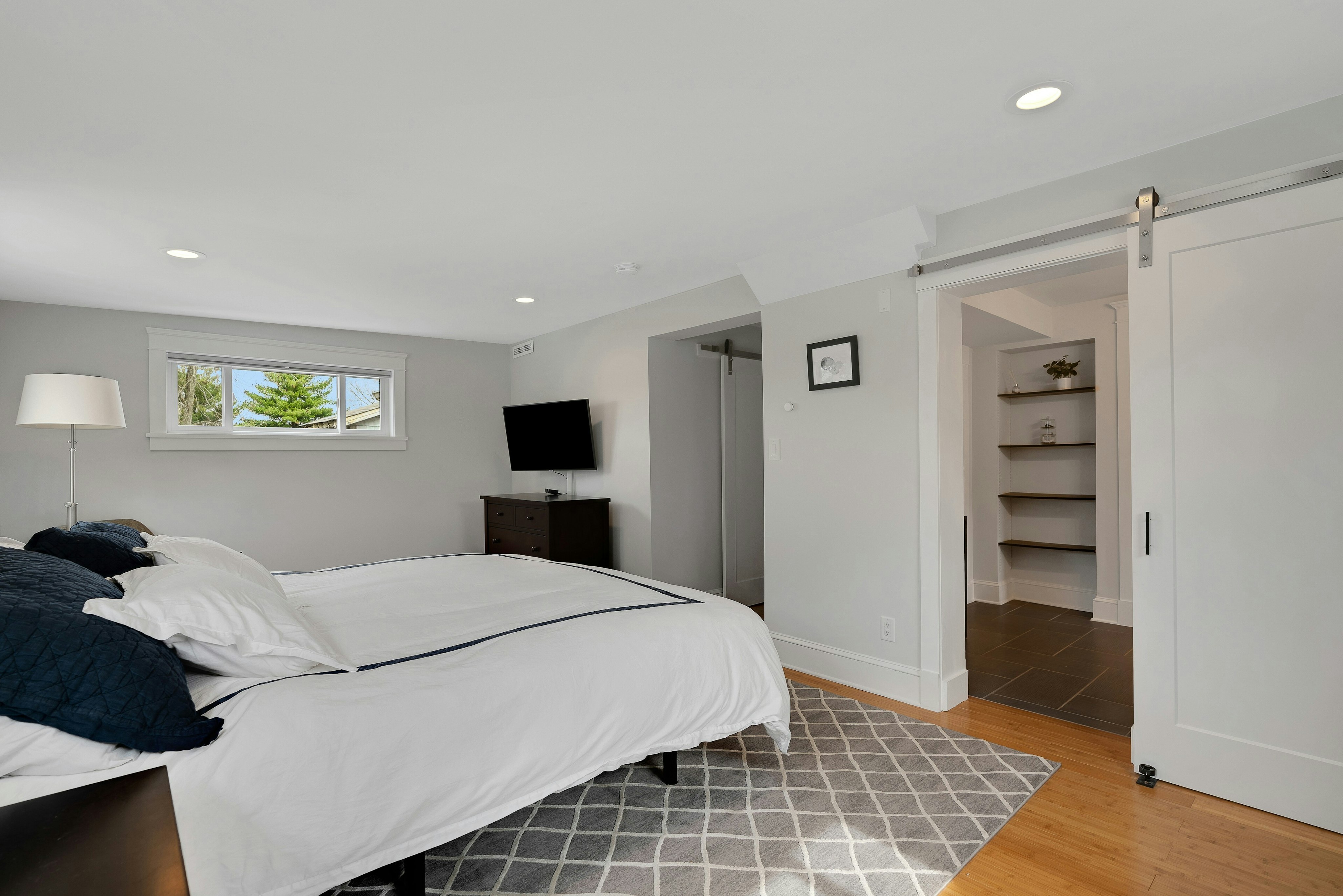 11 Lewis Avenue 