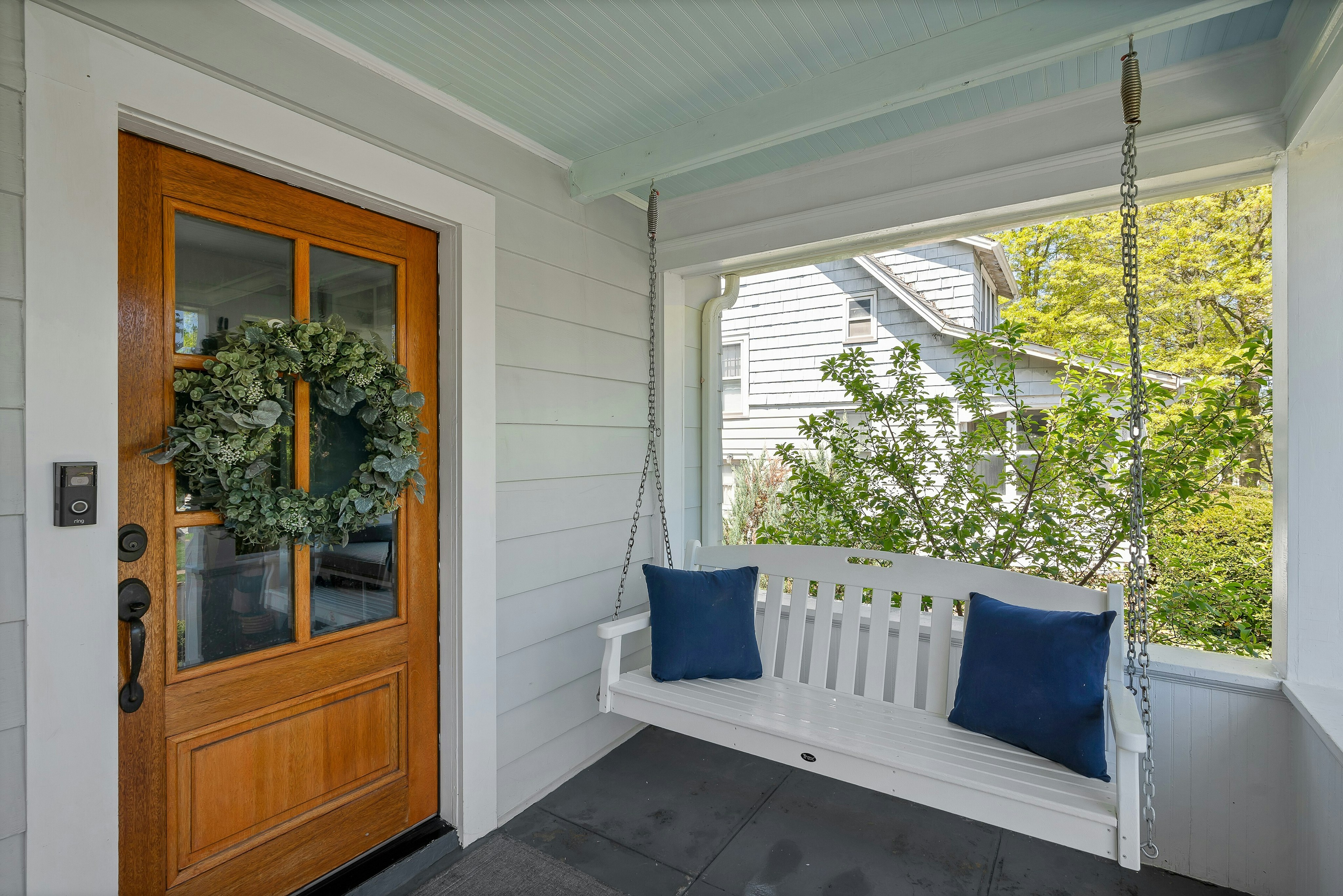 11 Lewis Avenue 