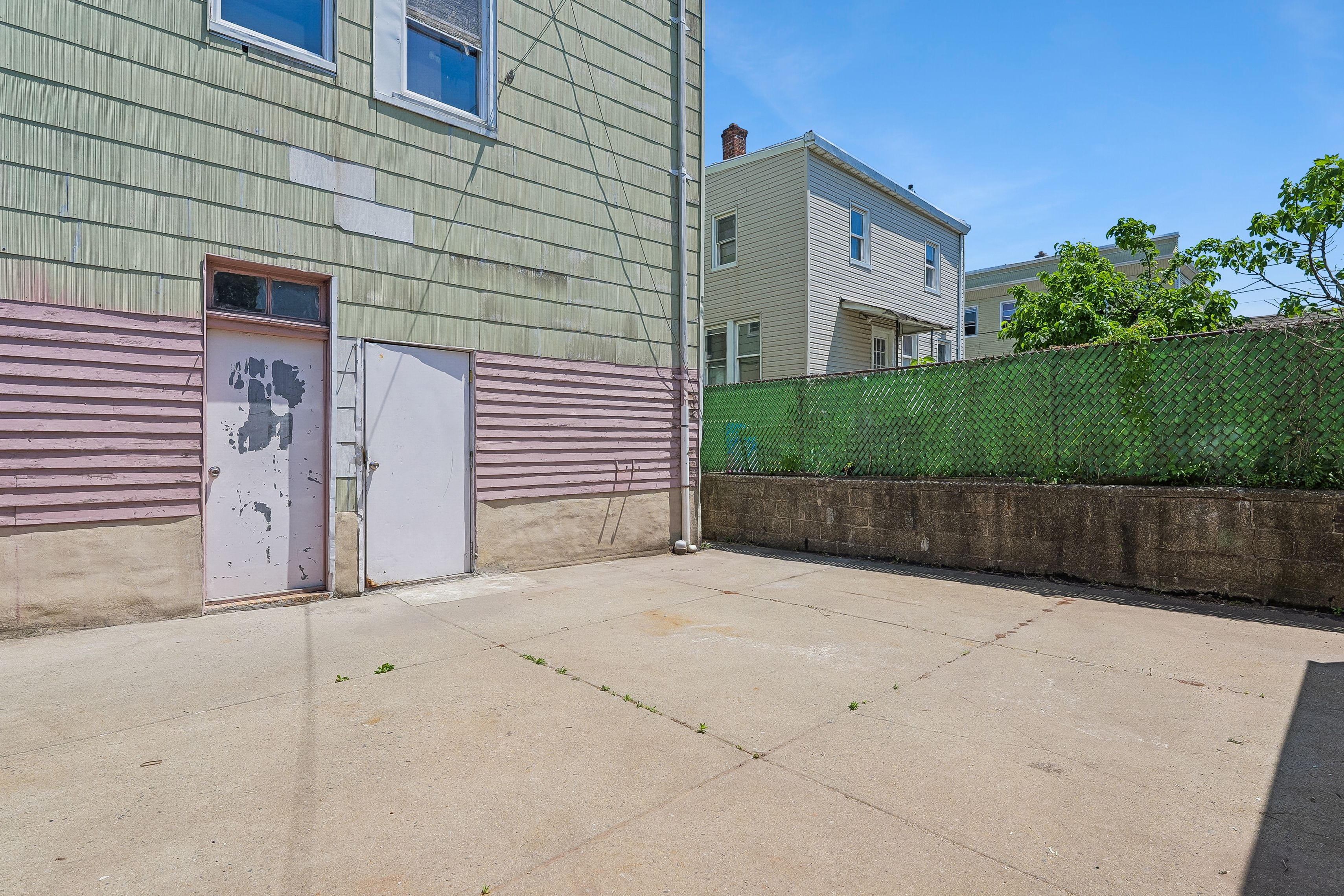 55 Hawkins Street 