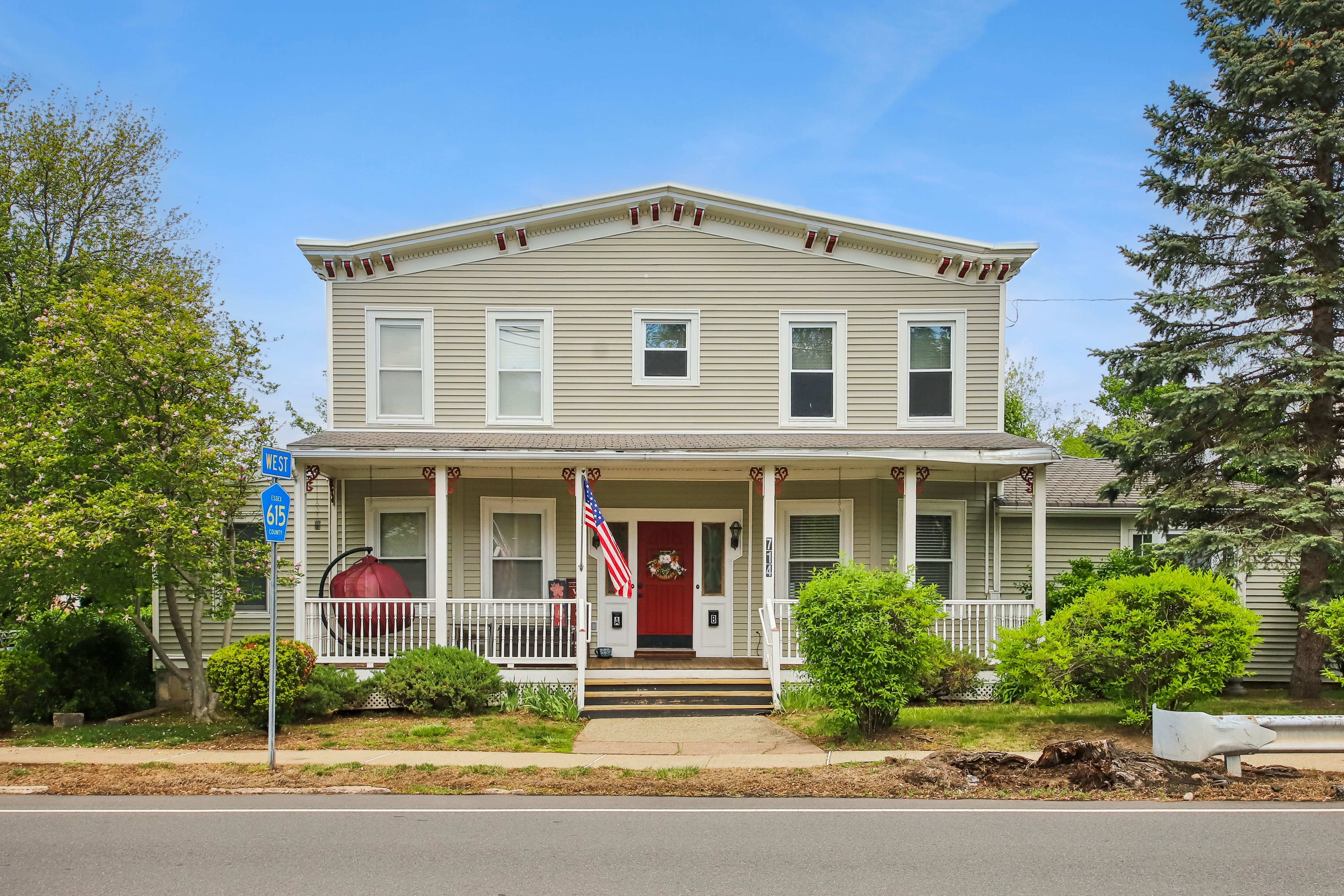 714 Main Street 