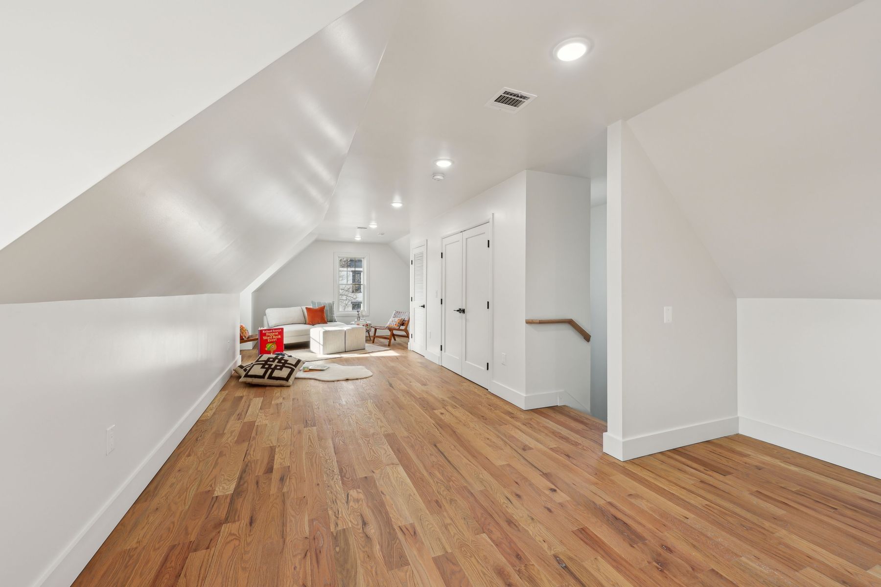 133 Forest Street 1F