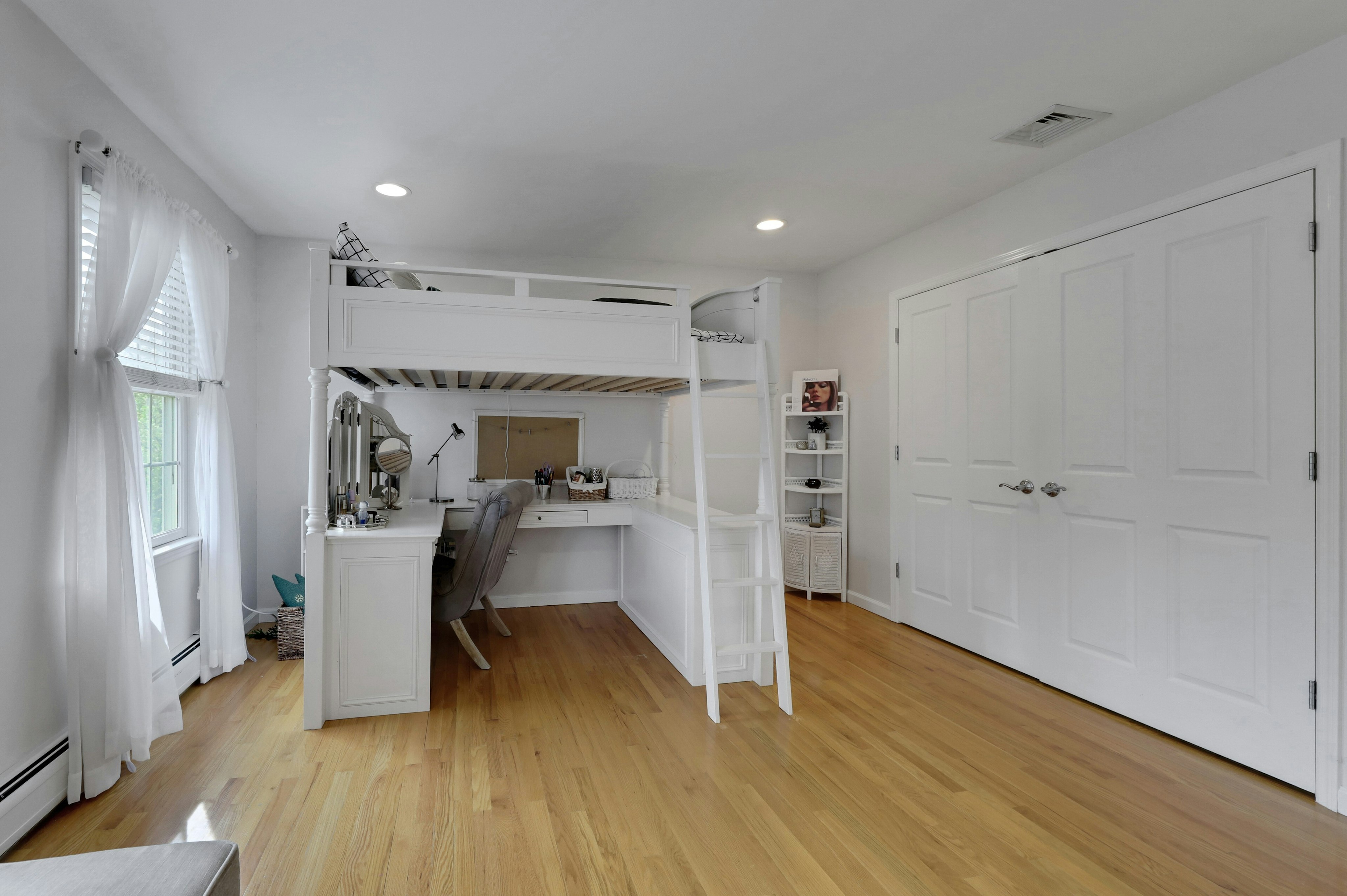 8 Buena Vista Drive 