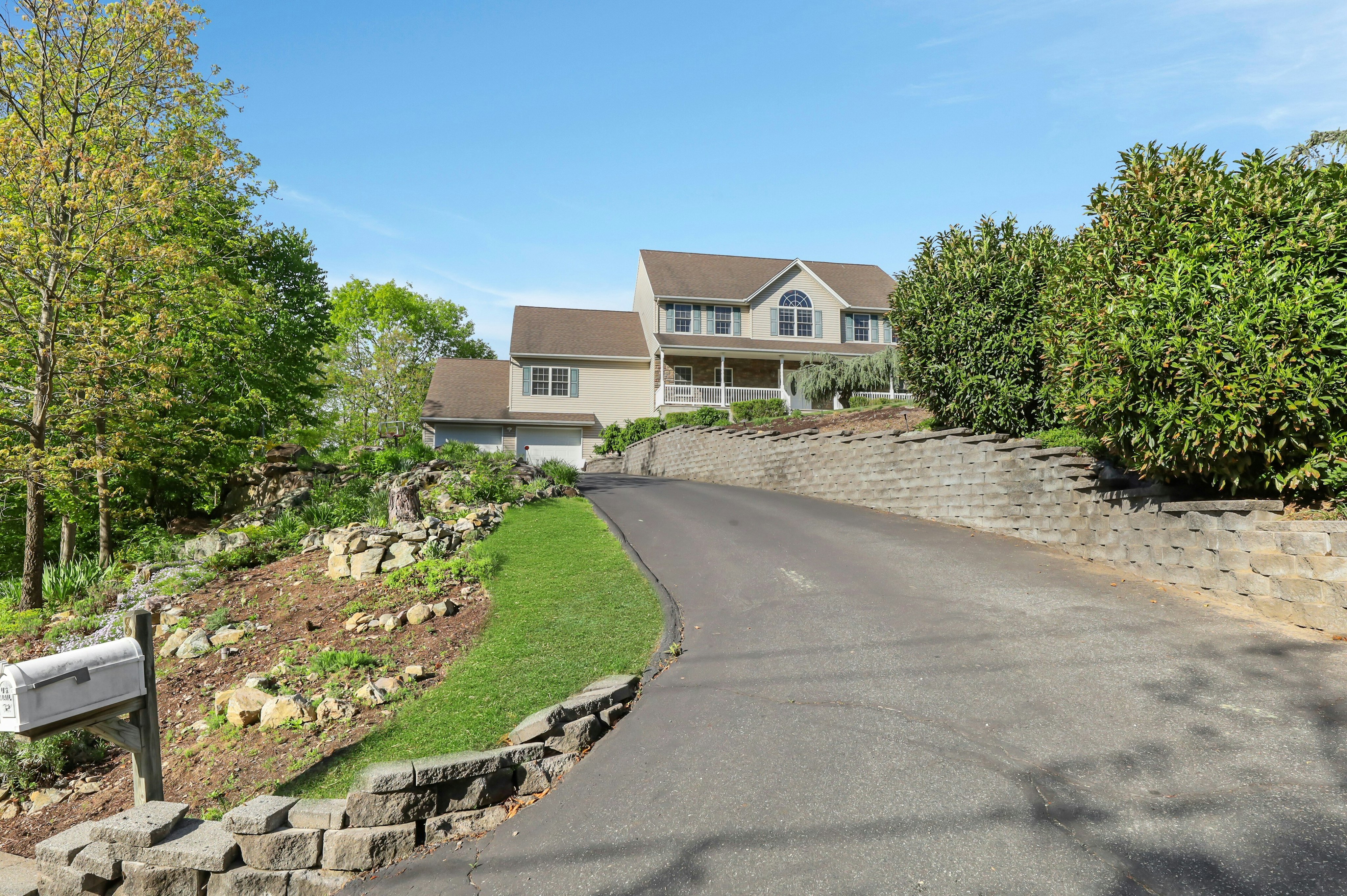 8 Buena Vista Drive 