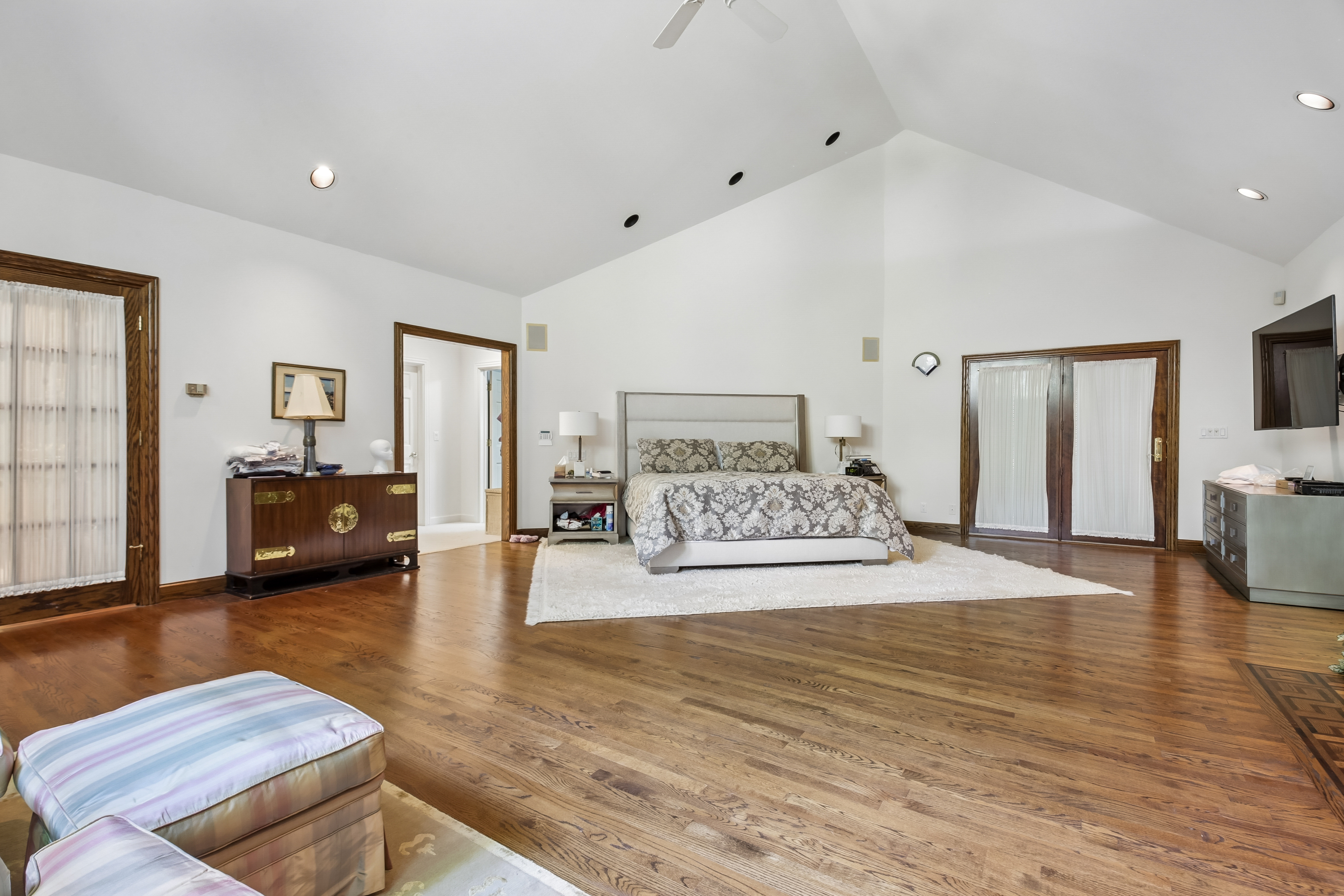 830 West Shore Drive 