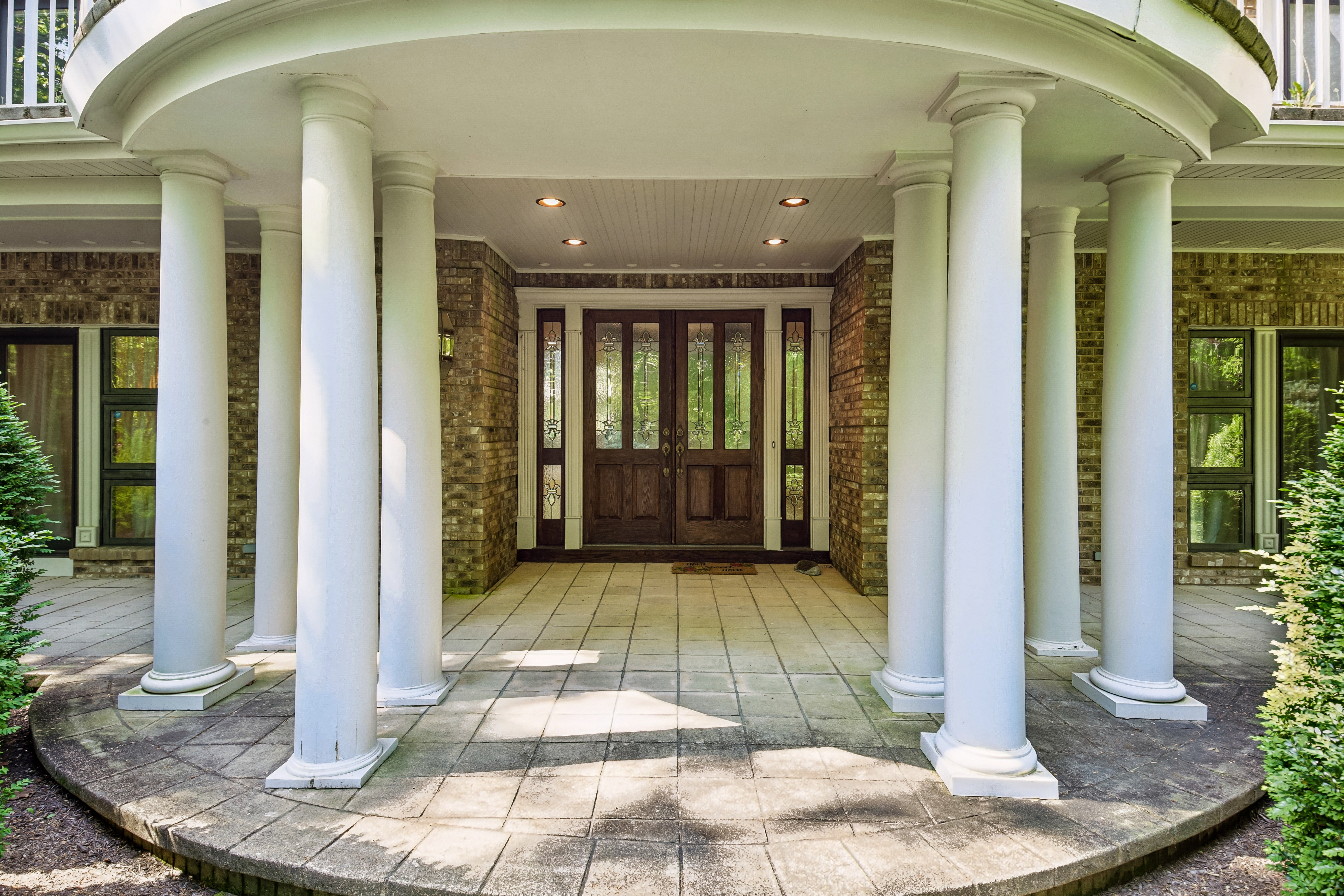 830 West Shore Drive 