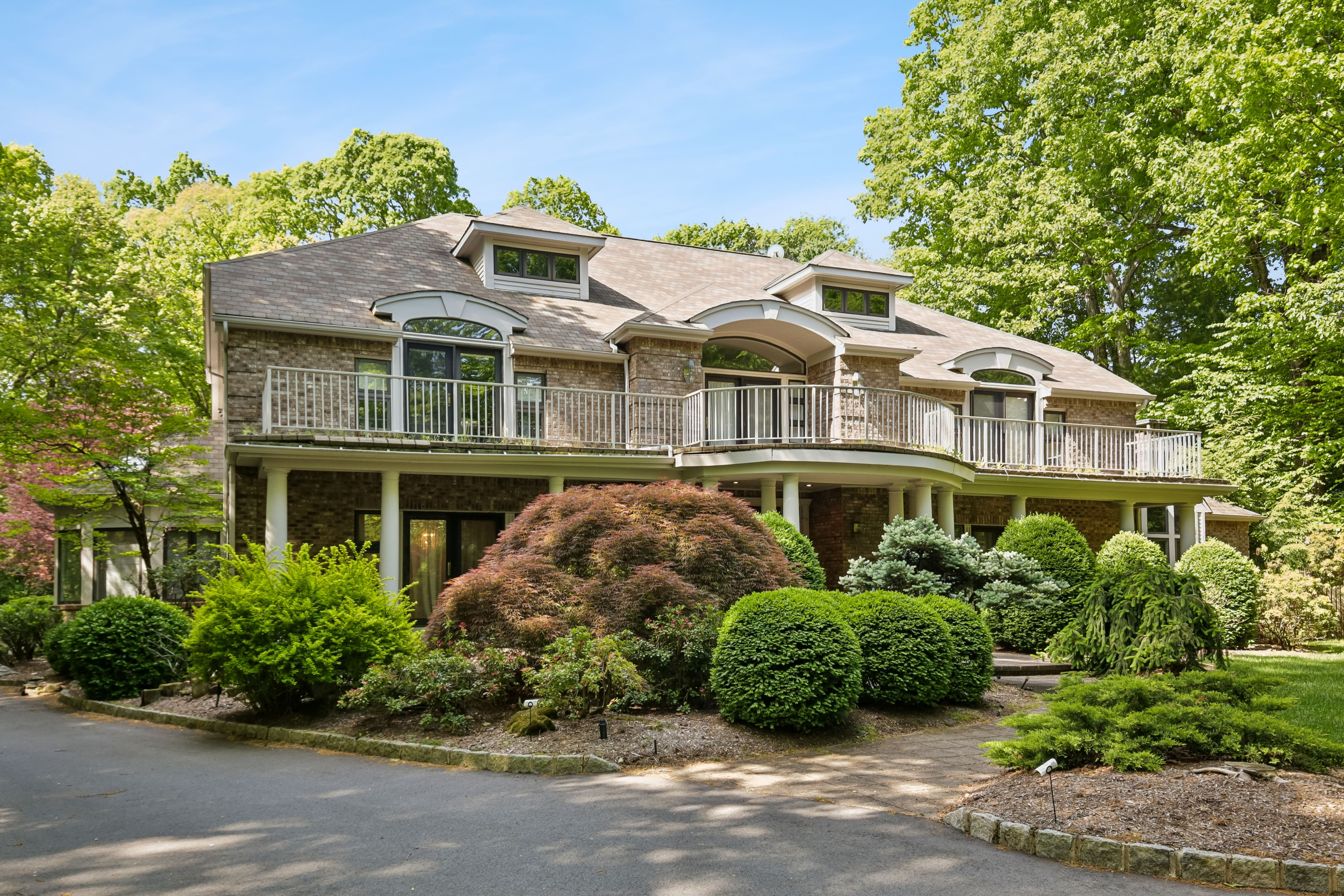 830 West Shore Drive 